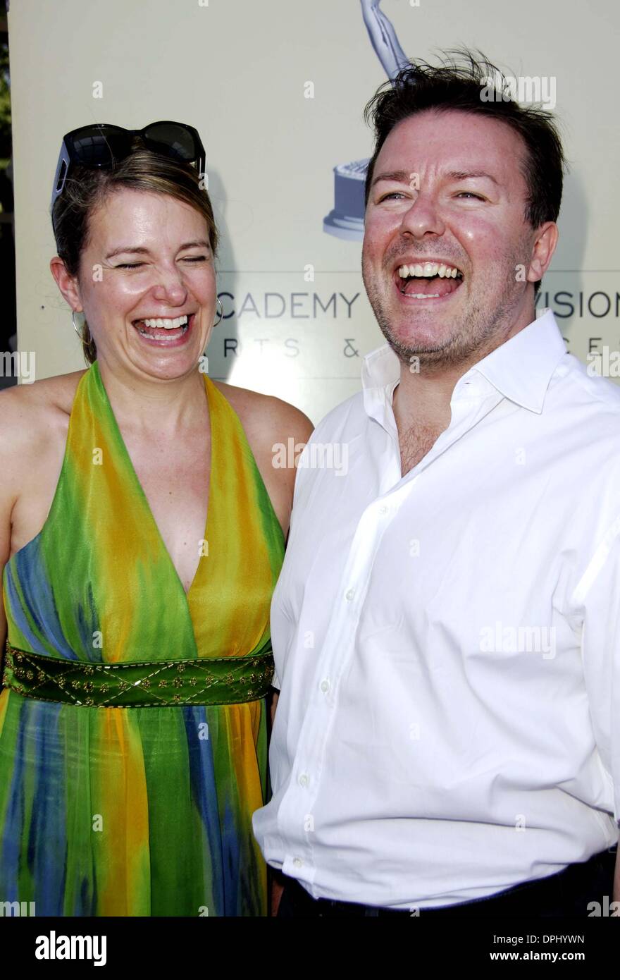 Ricky gervais wife jane fallon hi-res stock photography and images - Alamy