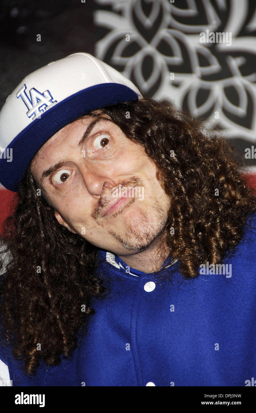 sept-27-2006-hollywood-california-us-k50014mgweird-al-yankovic-autographs-DPJ3NW.jpg