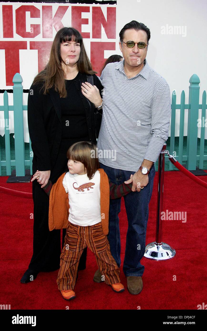 Dec. 5, 2005 Hollywood, LOS ANGELES, USA ANDY GARICA, MARIVI Stock