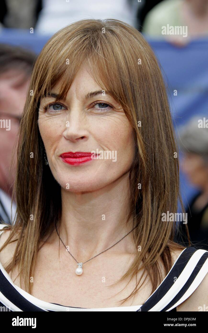 Amanda pays actress High Resolution Stock Photography and Images - Alamy