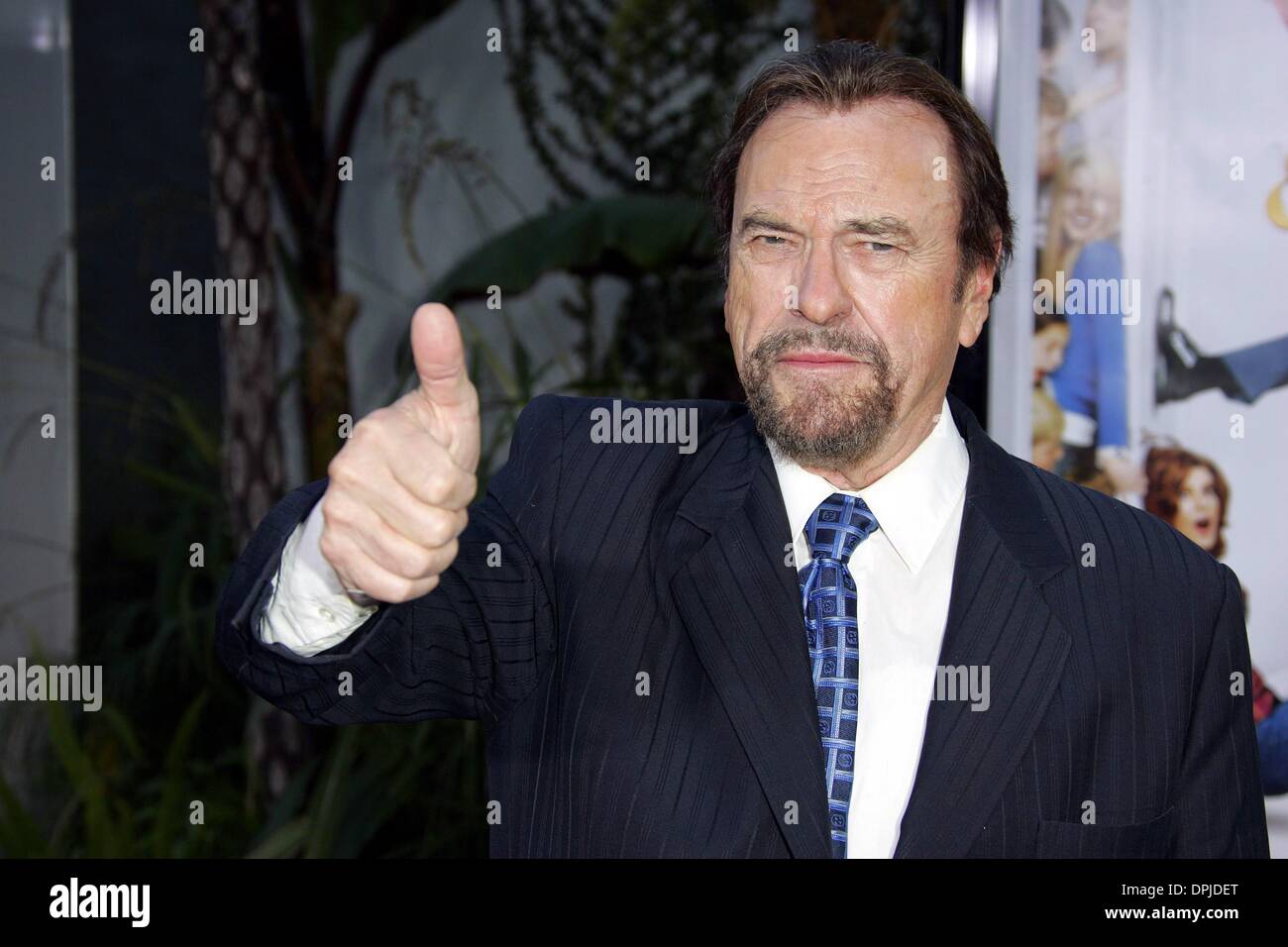 Jan. 10, 2006 - Hollywood, LOS ANGELES, USA - RIP TORN.ACTOR.YOURS, MINE & OURS, WORLD PREMIER.CINERAMA DOME, HOLLYWOOD, LOS ANGELES, USA.20-Nov-05.LAO59884.K46239.(Credit Image: © Globe Photos/ZUMAPRESS.com) Stock Photo