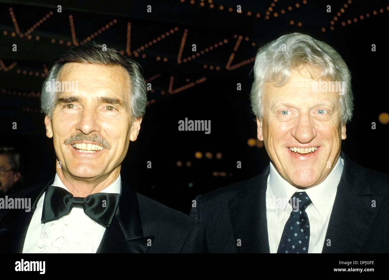 James arness and dennis weaver hi-res stock photography and images - Alamy