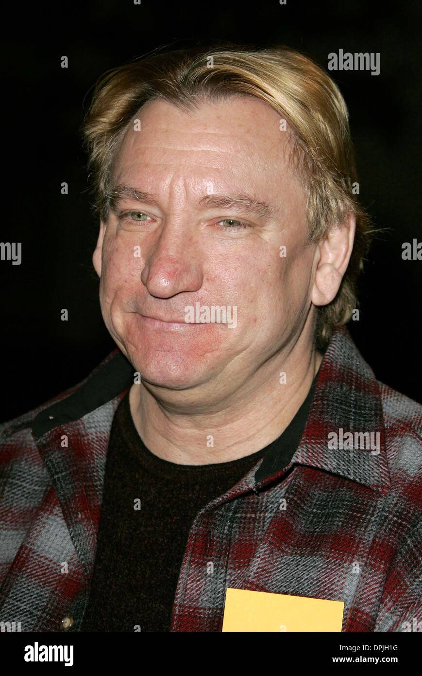 May 2, 2006 - Los Angeles, CALIFORNIA, USA - JOE WALSH.SINGER.NEIL YOUNG: HEART OF GOLD, PREMIERE.PARAMOUNT STUDIOS, LOS ANGELES, CALIFORNIA, USA.07-Feb-06.LAQ65091(Credit Image: © Globe Photos/ZUMAPRESS.com) Stock Photo