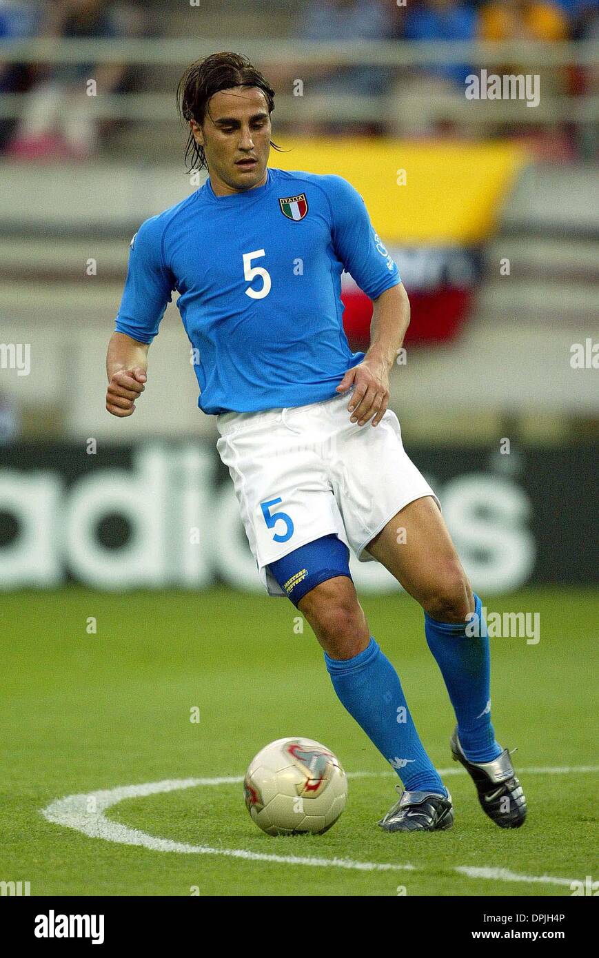 May 12, 2006 - ITALY V CROATIA - FABIO CANNAVARO.ITALY & PARMA.IBARAKI, IBARAKI, JAPAN.ITALY V CROATIA.08/06/2002.DI3464.K47872.WORLD CUP PREVIEW 2006.(Credit Image: © Globe Photos/ZUMAPRESS.com) Stock Photo