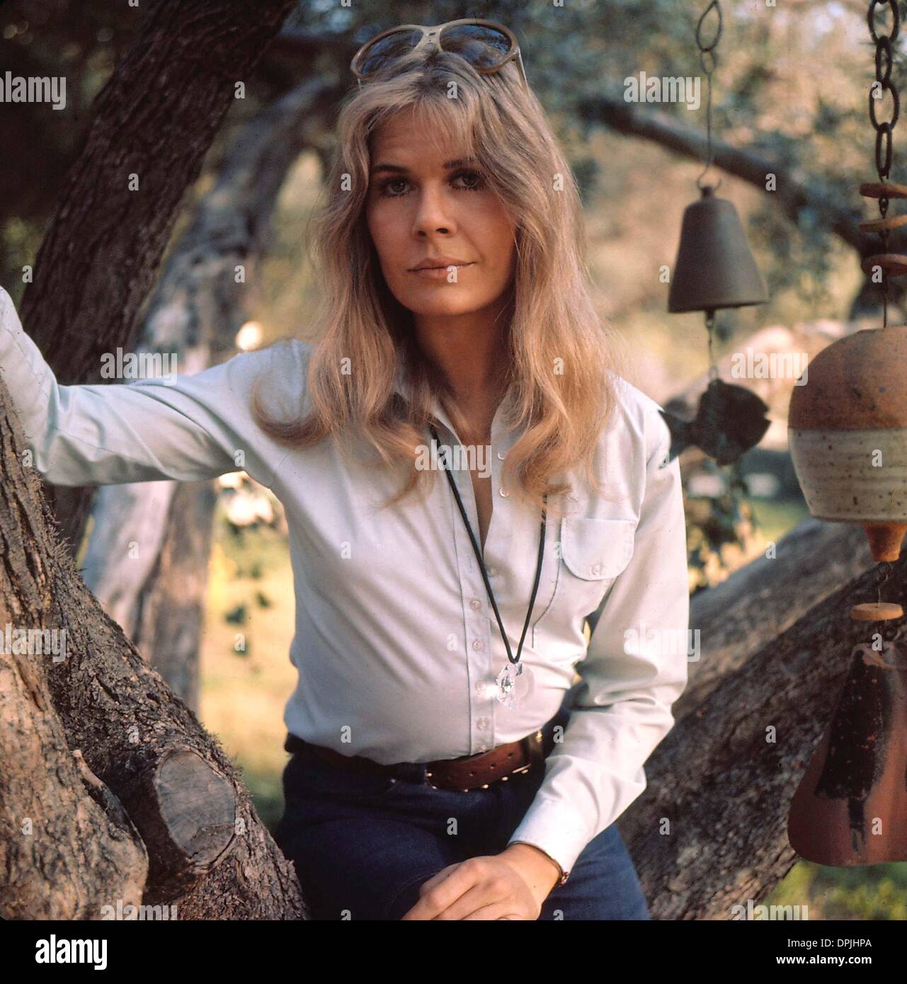 Watch Leslie Hope video Watch Leslie Hope video