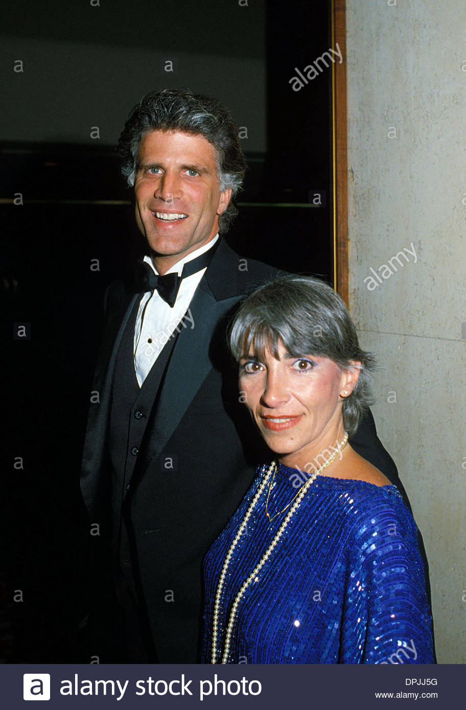 Sept. 21, 2006 - TED DANSON WITH HIS WIFE CASSANDRA COATES .( CASEY