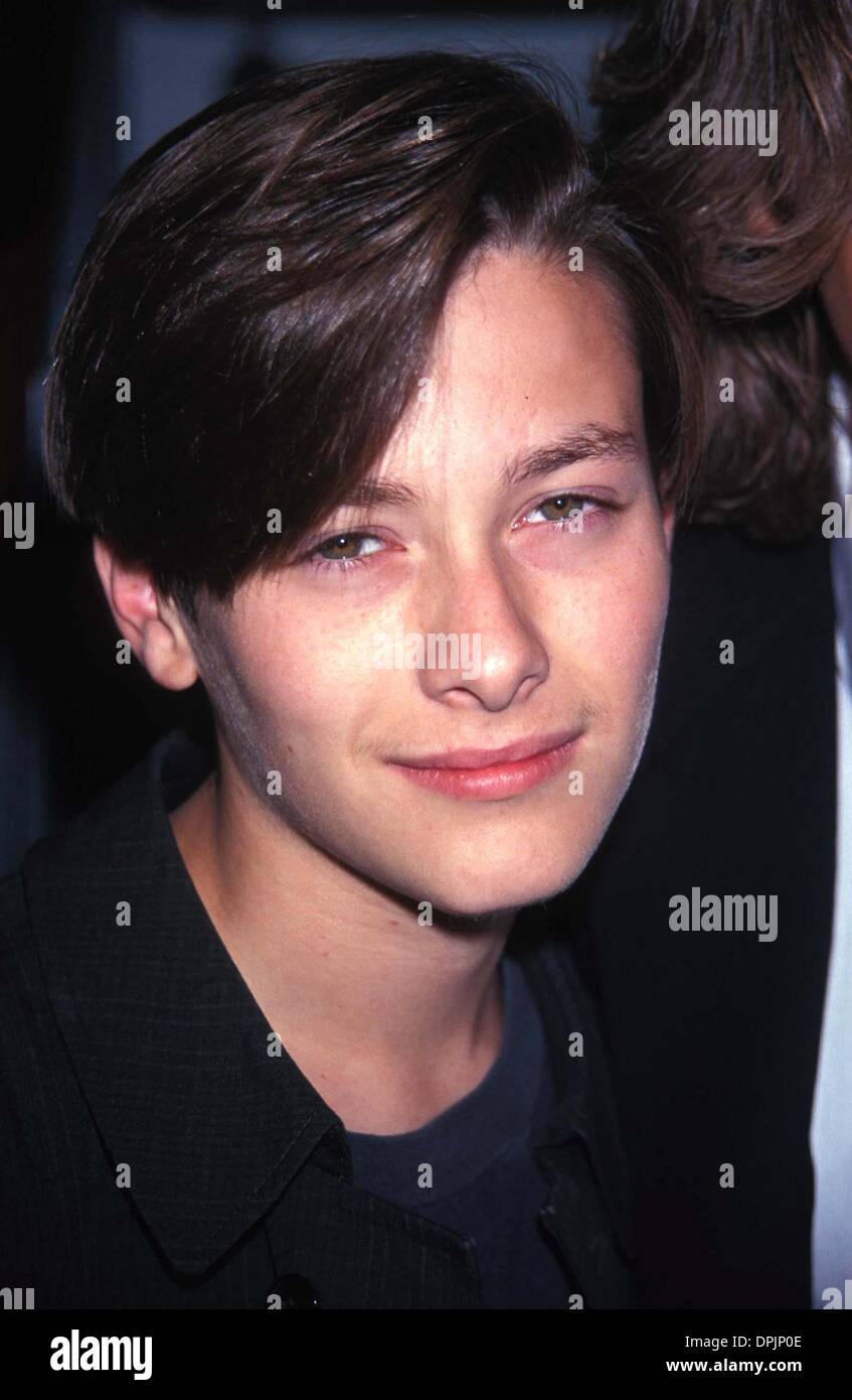 Jan. 19, 2006 - L15526ST.AMERICAN HEART PREMIERE 05-06-1993.EDWARD FURLONG.  STEPHEN TRUPP- PHOTOS(Credit Image: © Globe Photos/ZUMAPRESS.com Stock  Photo - Alamy