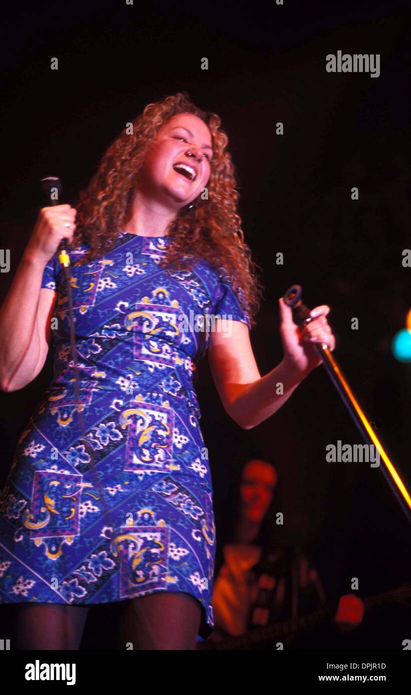 Joan osborne hi-res stock photography and images - Alamy