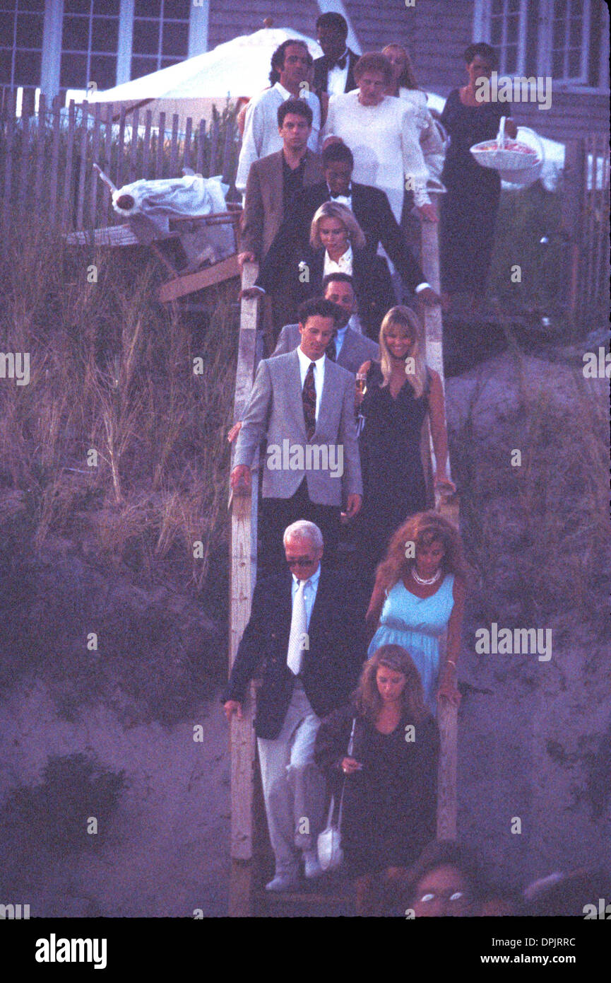 Alec baldwin wedding hires stock photography and images Alamy