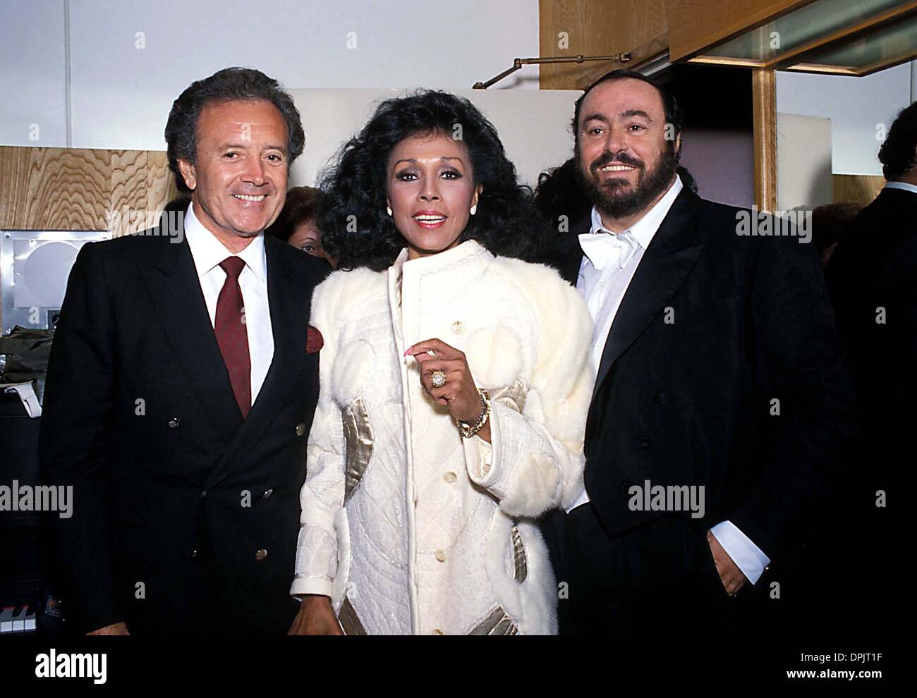 Aug. 16, 2006 - Vic Damone, Diahann Carroll, and.Luciano Pavarotti. Susan Terry -    1986.LUCIANOPAVAROTTIRETRO(Credit Image: © Globe Photos/ZUMAPRESS.com) Stock Photo