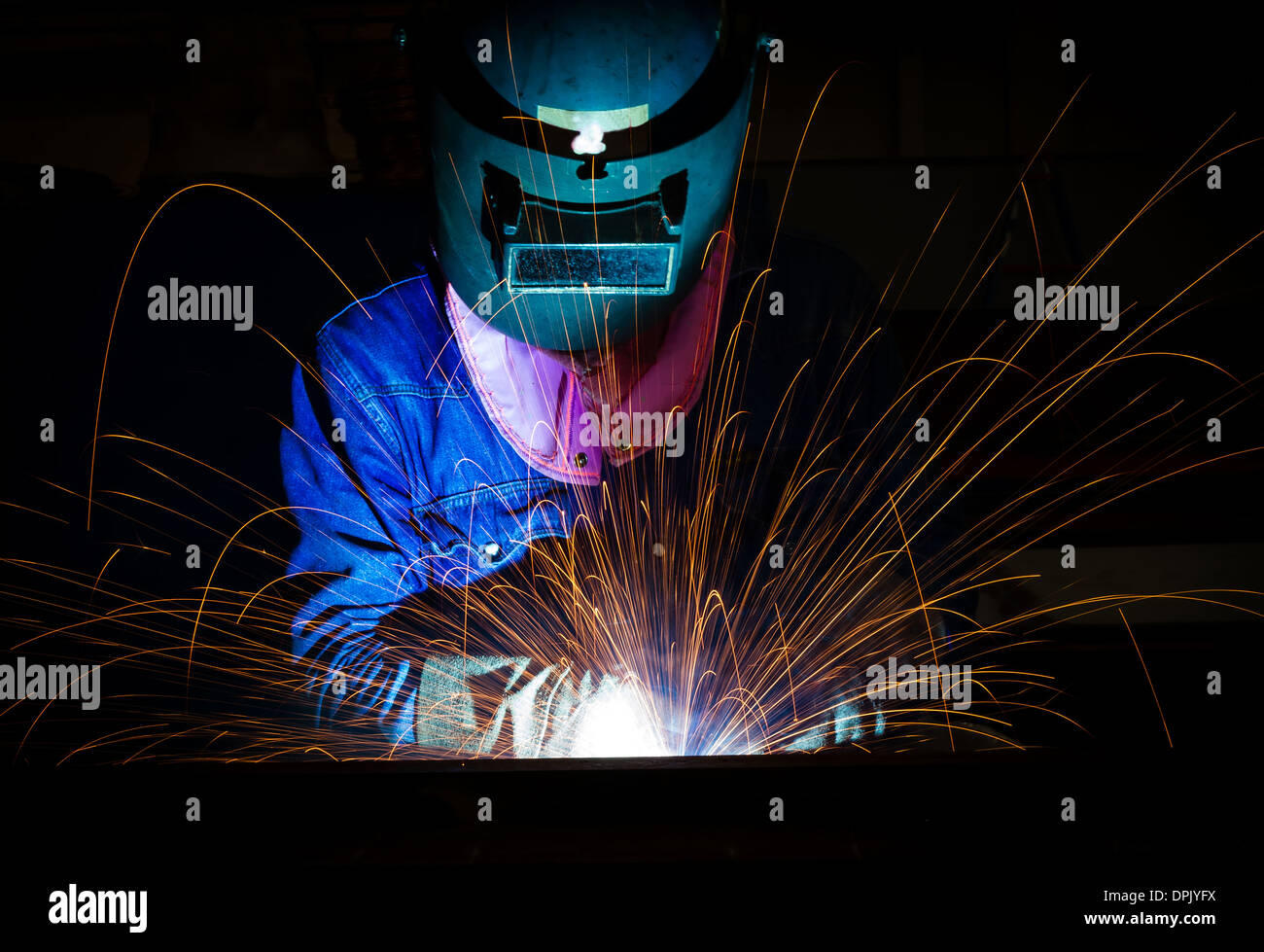 Welding steel structure Stock Photo - Alamy