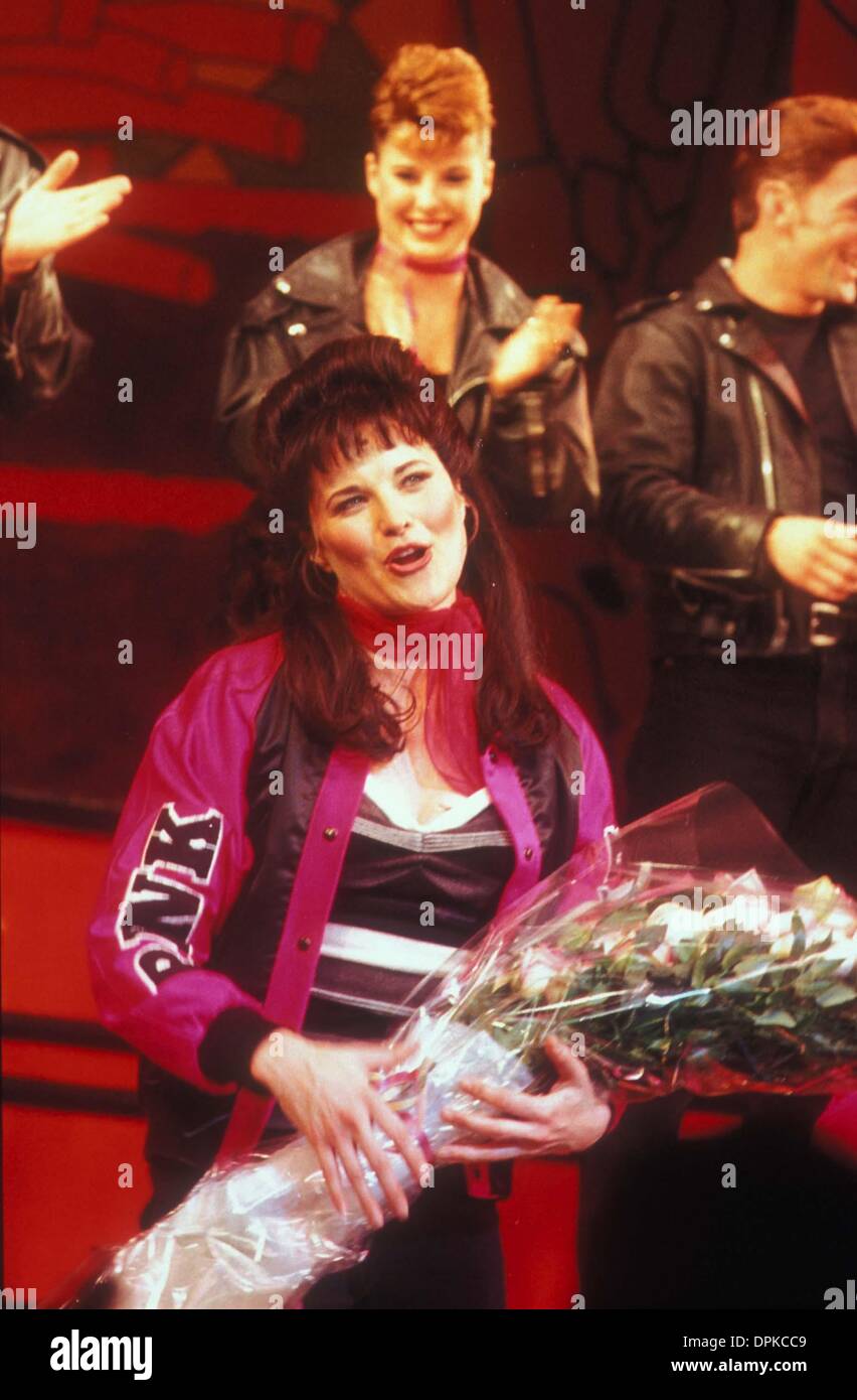 Dec. 19, 2006 K9664AR.LUCY LAWLESS.''GREASE!'' LIVE ON STAGE AT