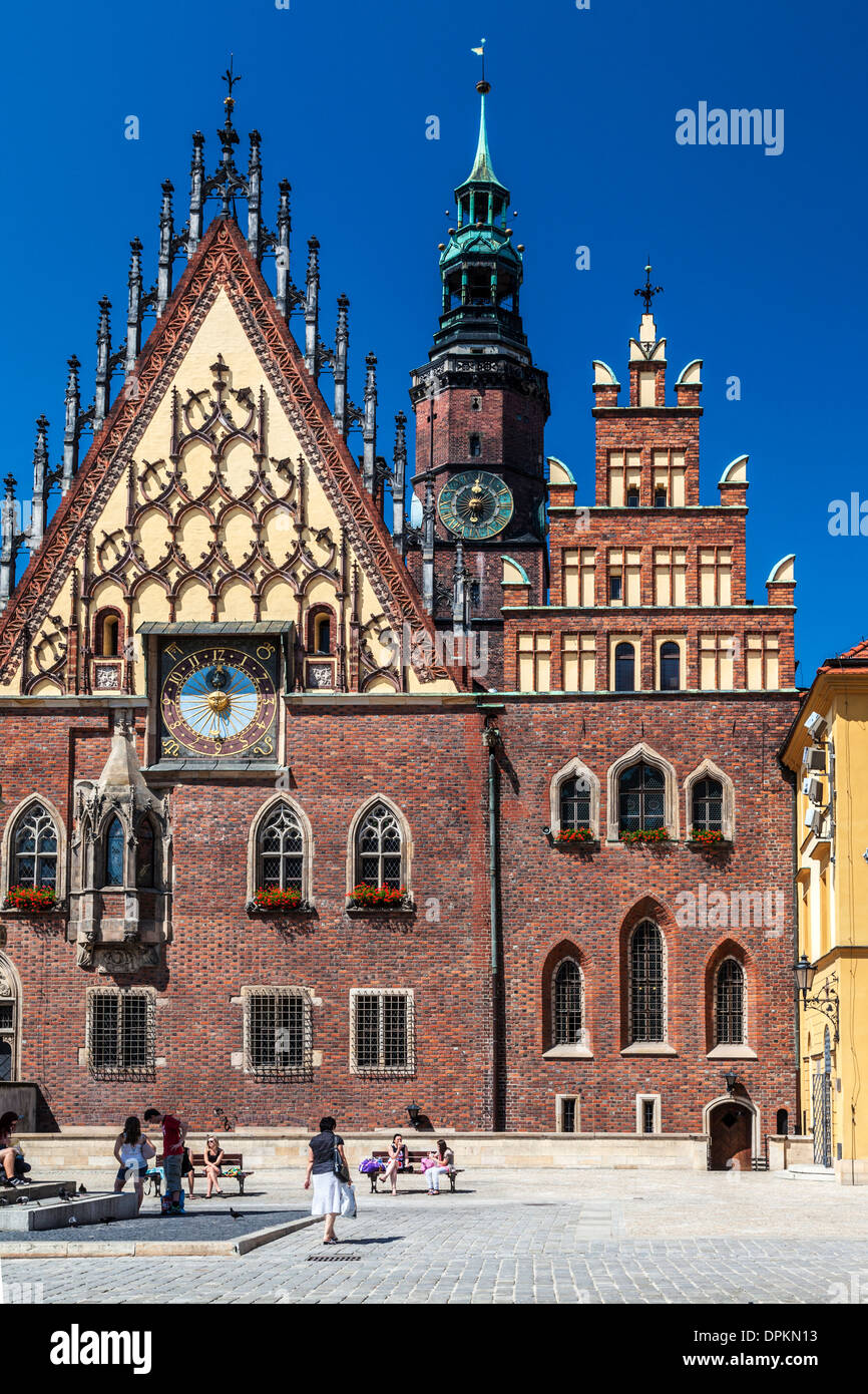 The eastern side of the neo-Gothic Town Hall or Ratusz in Wroclaw's market Square. Stock Photo