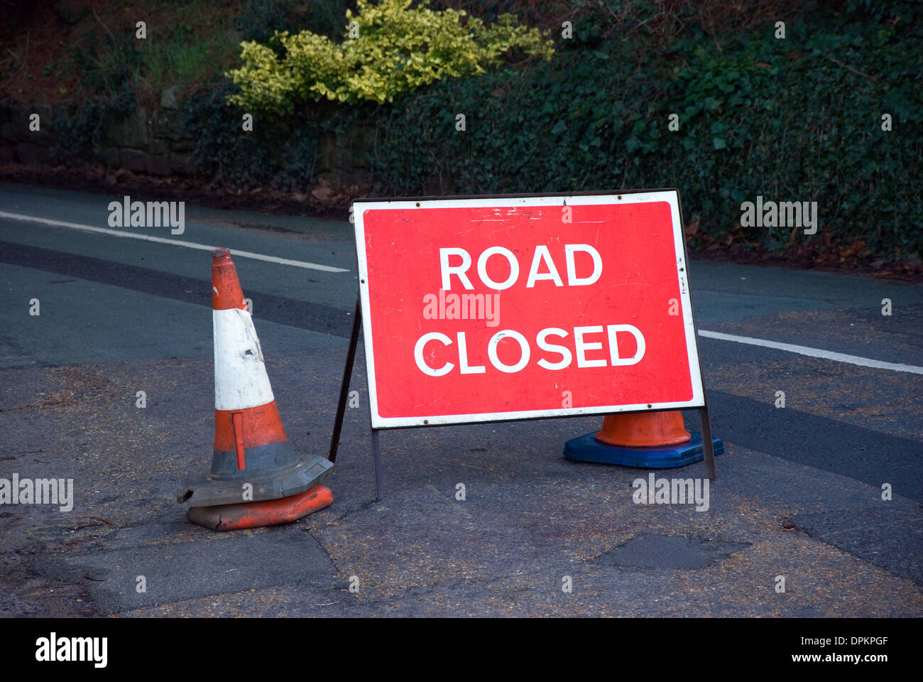 UK traffic sign road closed Stock Photo