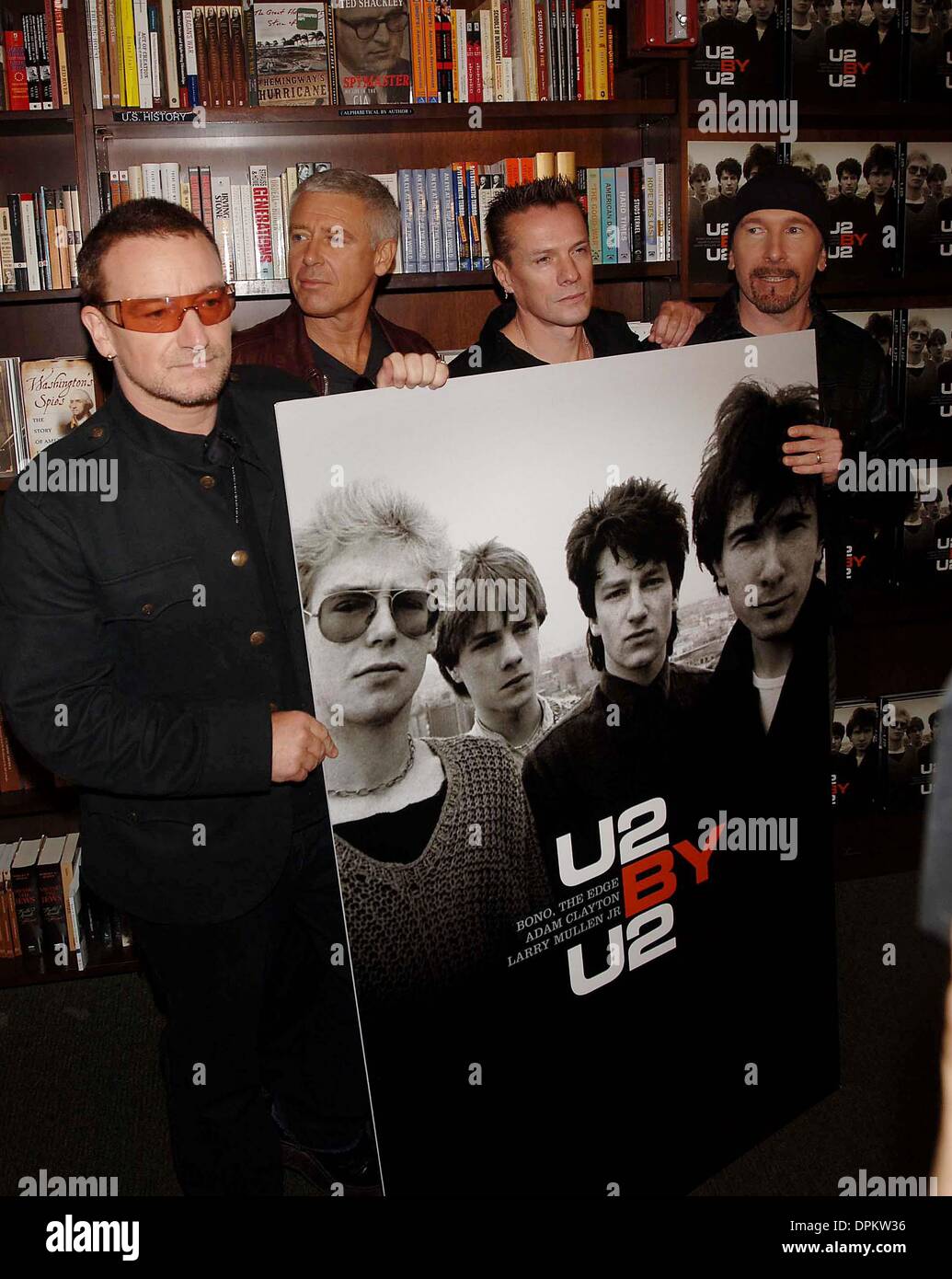 Sept. 26, 2006 - New York, New York, USA - The band U2 appears at the Barnes & Noble book store in Union Square in Manhattan  to promote their new book on U2 on September 26, 2006.. Andrea Renault     K49998AR.U2(Credit Image: © Globe Photos/ZUMAPRESS.com) Stock Photo