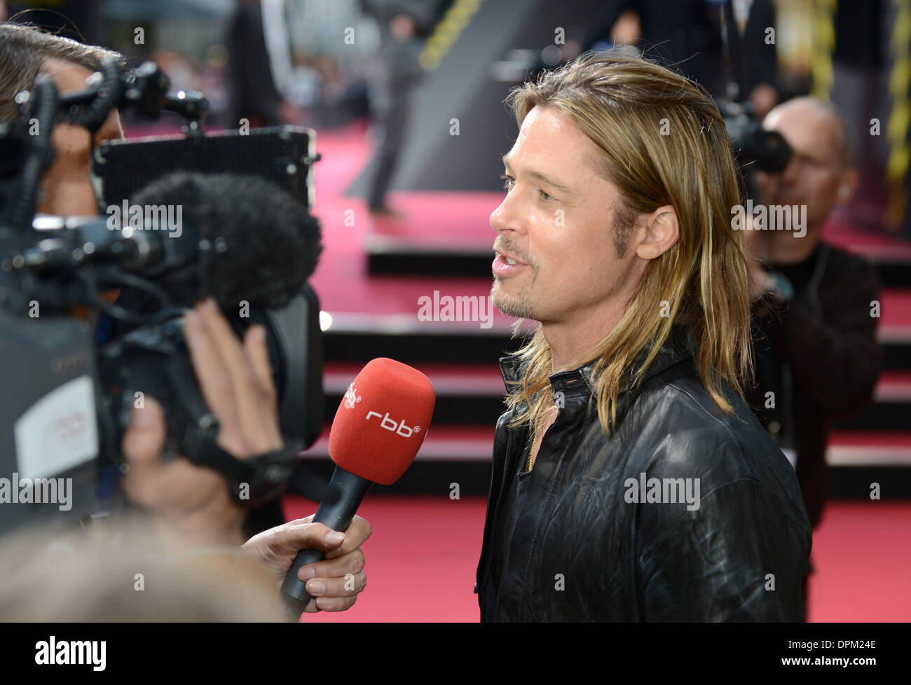Brad Pitt Germany Premiere Of World War Z At Cinestar At Potsdamer Platz Berlin June 4th 13 Stock Photo Alamy
