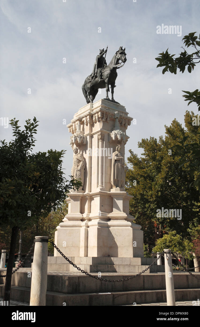 Bronze equestrian statue of Ferdinand III of Castile in Plaza Nueva, Seville (Sevilla), Andalusia, Spain. Stock Photo