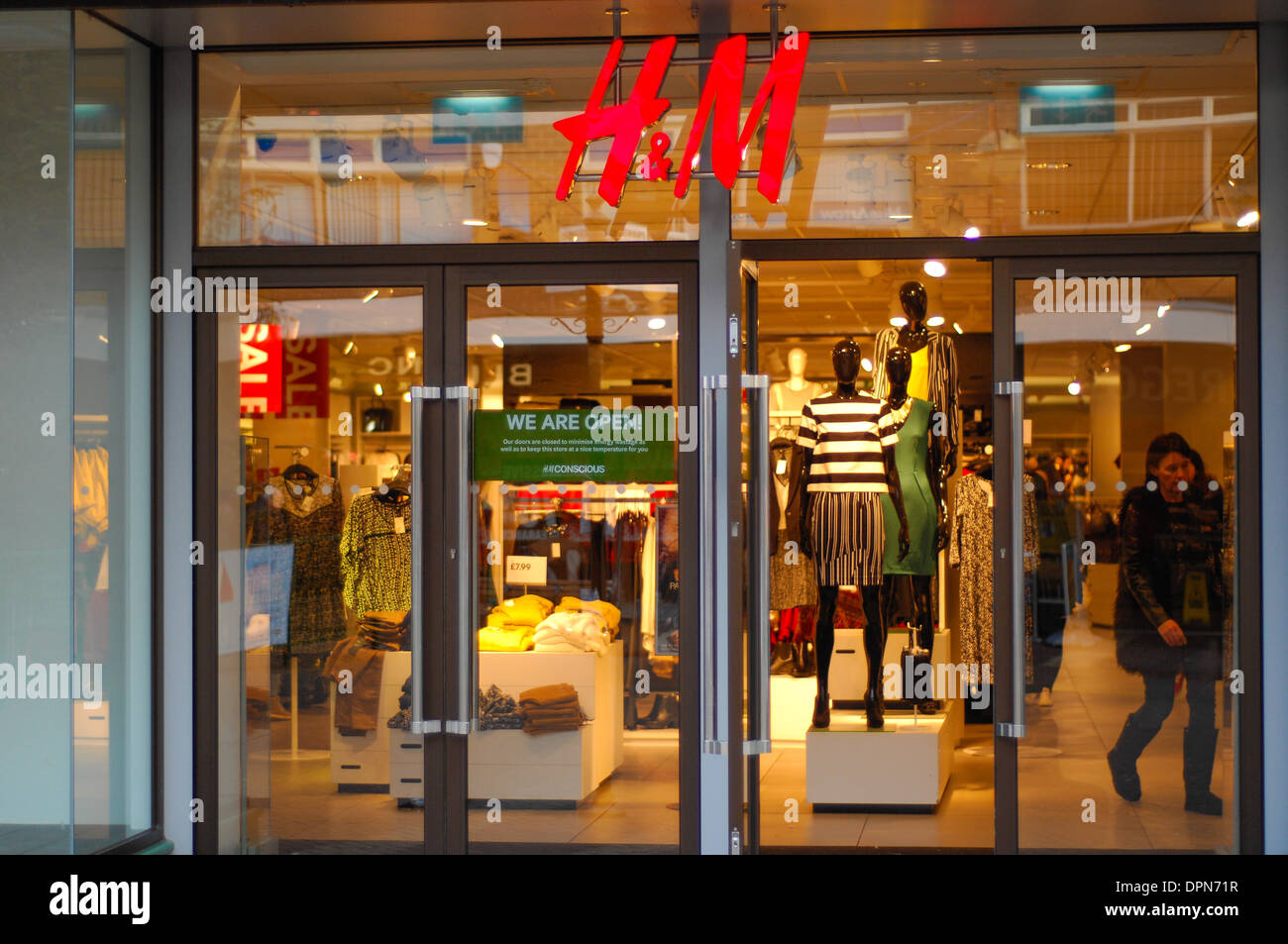 H And M Store High Resolution Stock Photography and Images - Alamy