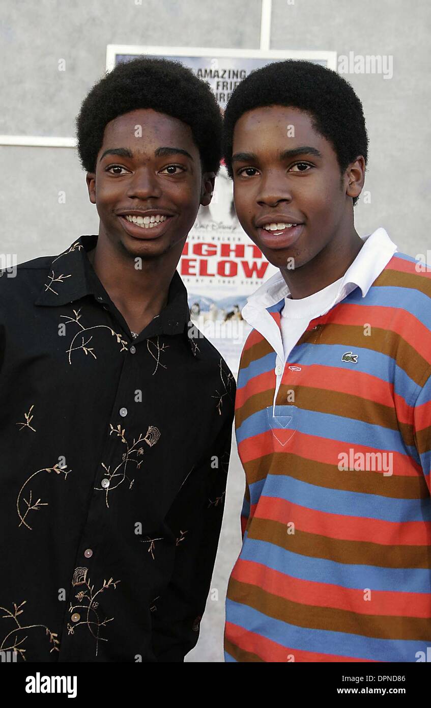 Feb. 12, 2006 - Hollywood, CALIFORNIA, USA - DANIEL CURTIS LEE AND HIS  BROTHER NATHANIEL LEE JR  PREMIERE OF 'EIGHT BELOW'  CAPITAN  THEATER, HOLLYWOOD, CALIFORNIA - .02-12-2006 -. NINA PROMMER/