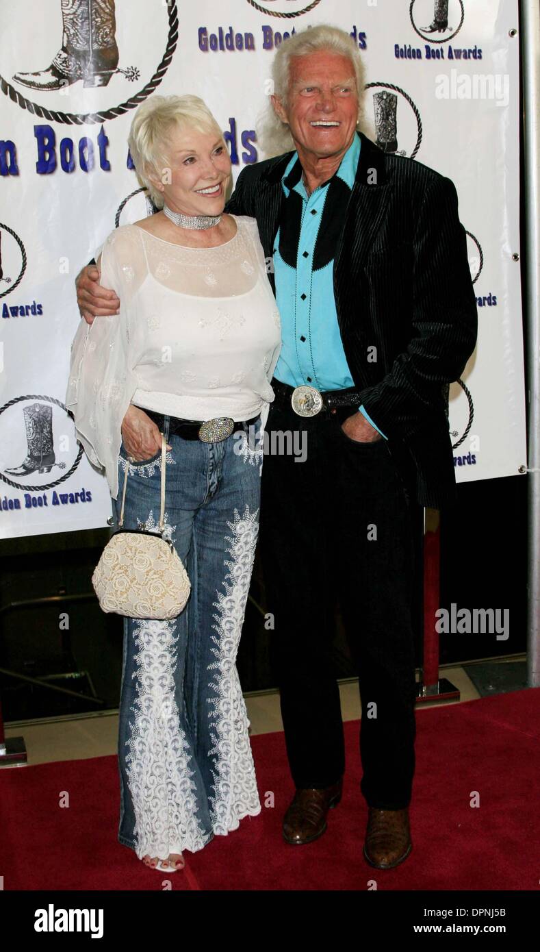 Aug. 12, 2006 - Beverly Hills, CALIFORNIA, USA - JOAN BENEDICT STEIGER, JEREMY SLATE -.24TH ANNUAL GOLDEN BOOT AWARDS -.BEVERLY HILTON HOTEL, BEVERLY HILLS, CALIFORNIA - .08-12-2006 -. NINA PROMMER/   2006.K49080NP(Credit Image: © Globe Photos/ZUMAPRESS.com) Stock Photo