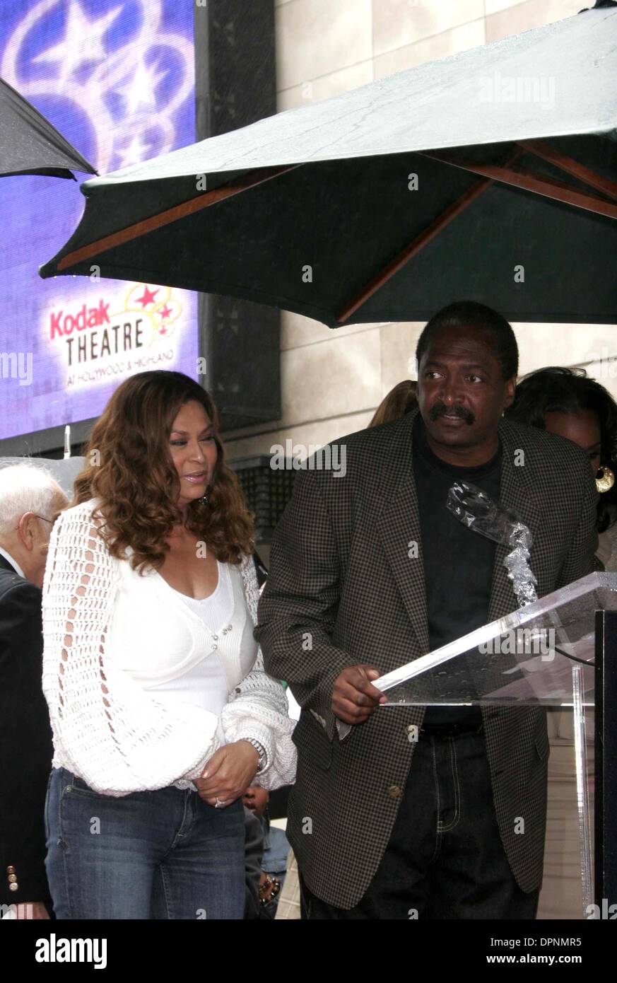 Mar. 28, 2006 - Hollywood, CALIFORNIA, USA - MATTHEW KNOWLES AND TINA
