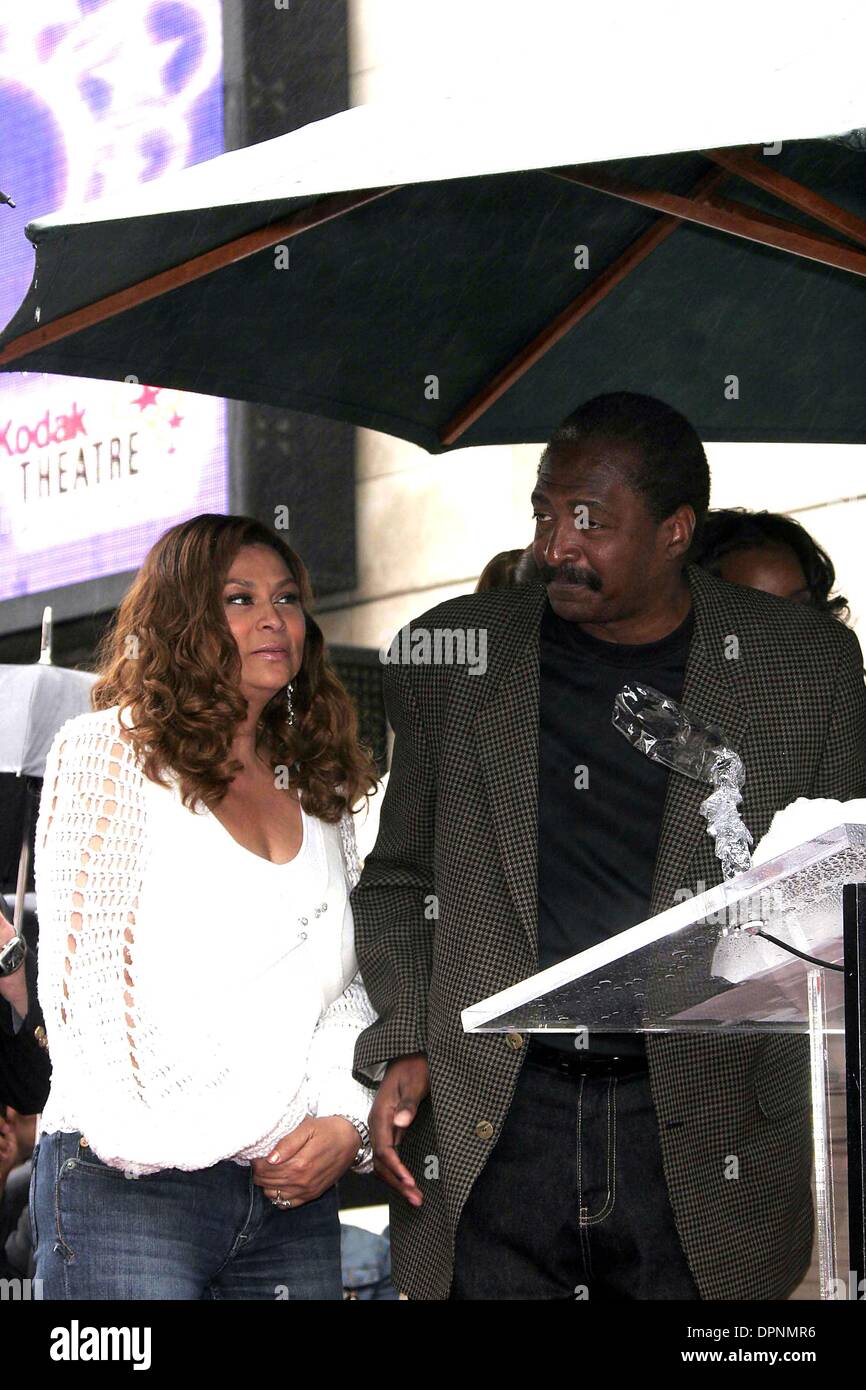 Matthew knowles hi-res stock photography and images - Alamy