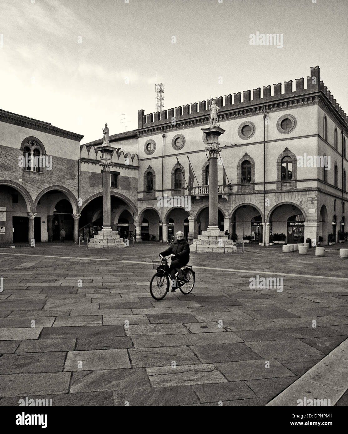 Ravennas piazza del popolo hi-res stock photography and images - Alamy