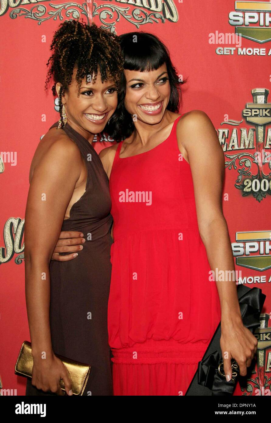 Oct. 7, 2006 - Hollywood, CALIFORNIA, USA - TRACIE THOMS, ROSARIO DAWSON -.SPIKE TV'S SCREAM AWARDS 2006 -.PANTAGES THEATER, HOLLYWOOD, CALIFORNIA - .10-07-2006 -. NINA PROMMER/   2006.K49814NP(Credit Image: © Globe Photos/ZUMAPRESS.com) Stock Photo