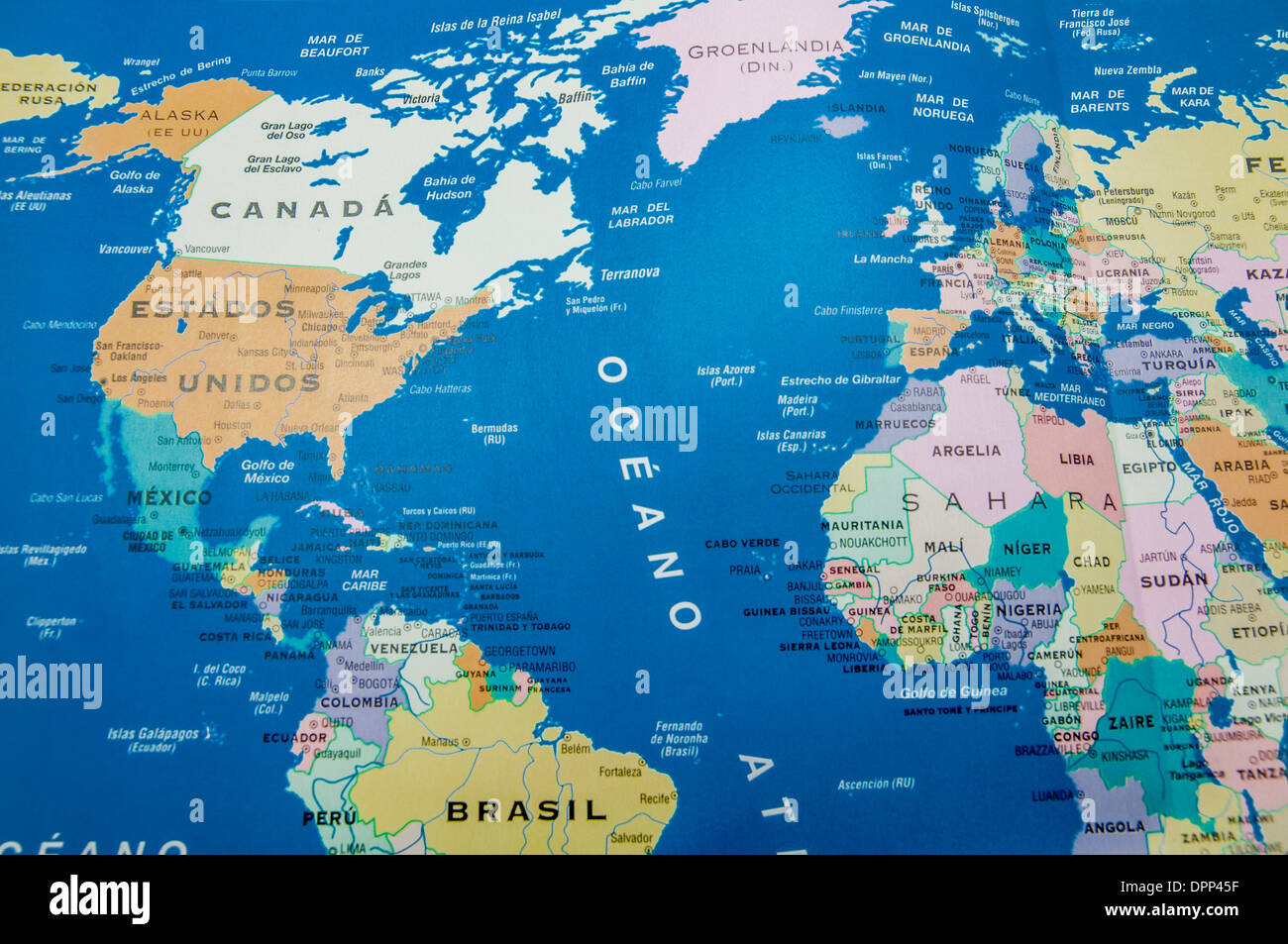 geographical map of america and europe Stock Photo - Alamy