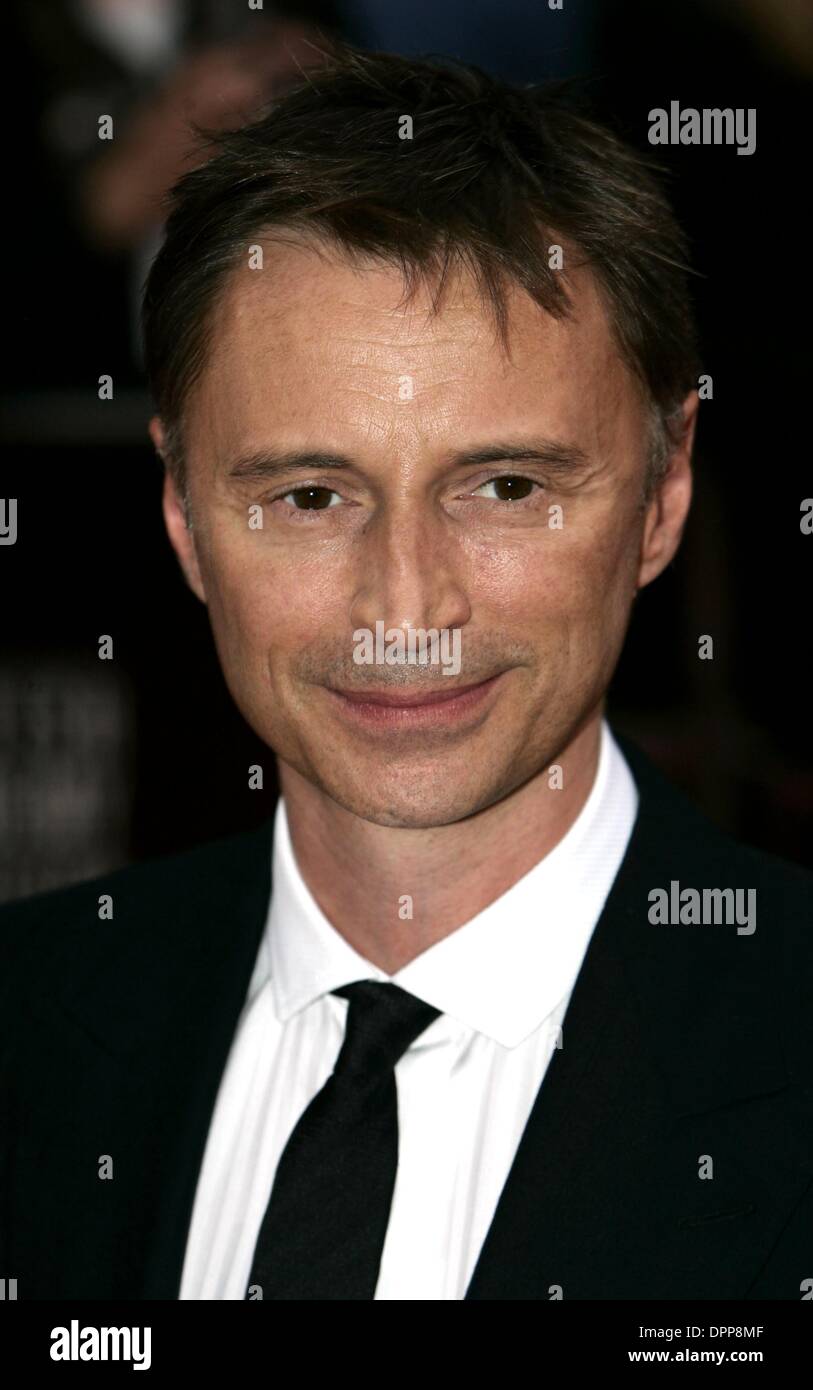 May 7, 2006 - Grosvenor House Hotel, LONDON, ENGLAND - ROBERT CARLYLE.ARRIVES FOR THE 2006 NATIONAL BRITISH ACADEMY TELEVISION AWARDS AT THE GROSVENOR HOUSE HOTEL ON PARK LANE IN LONDON  05-07-2006.ACTOR. TIM MATTHEWS- -   K47779(Credit Image: © Globe Photos/ZUMAPRESS.com) Stock Photo