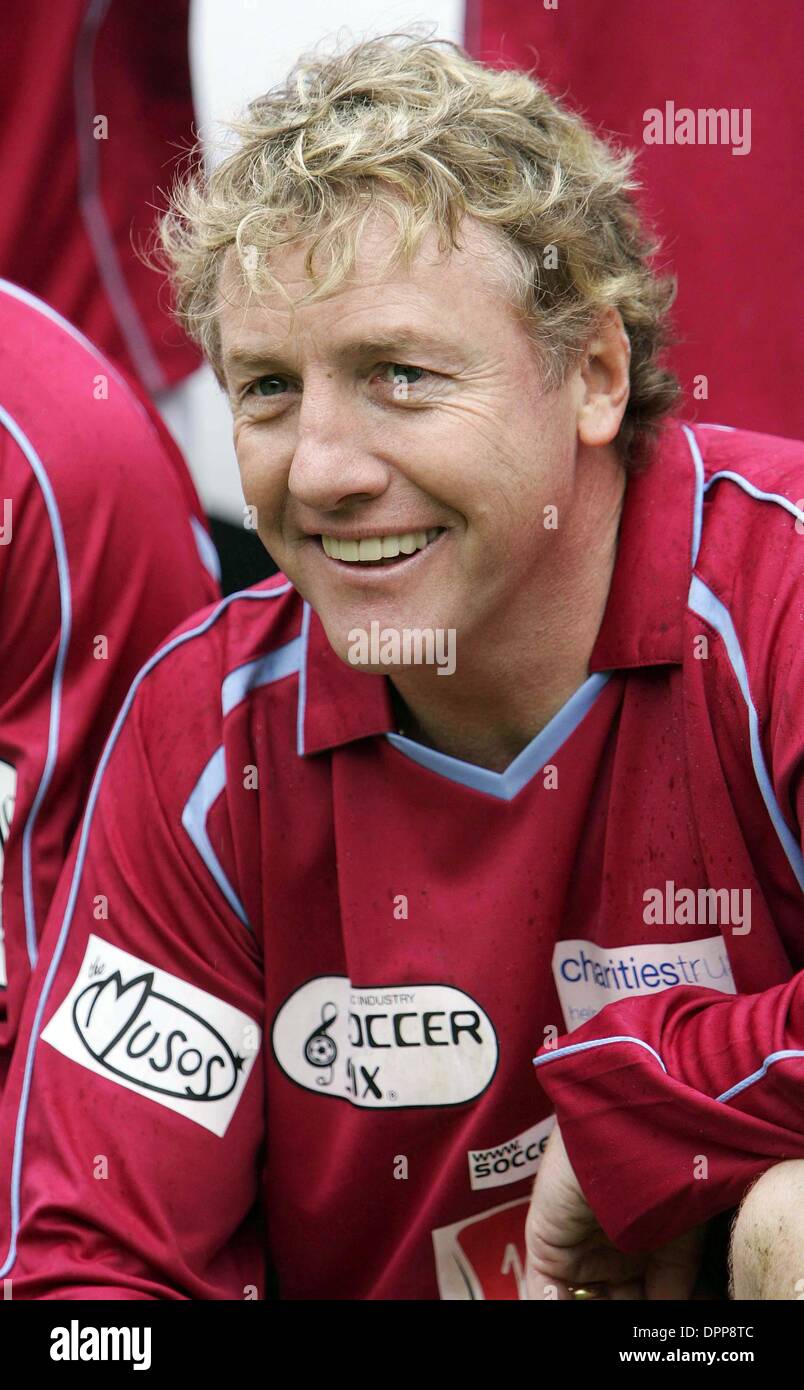 May 21, 2006 - Upton Park Stadium, LONDON, ENGLAND - FRANK McAVENNIE.PLAYING FOR THE BILL TEAM AT THE 2006 CELEBRITY WORLD CUP SOCCER SIXES TOURNAMENT AT UPTON PARK, WEST HAM UNITED'S FOOTBALL GROUND IN LONDON. 05-21-2006.Â©  -   K48038.(Credit Image: © Globe Photos/ZUMAPRESS.com) Stock Photo