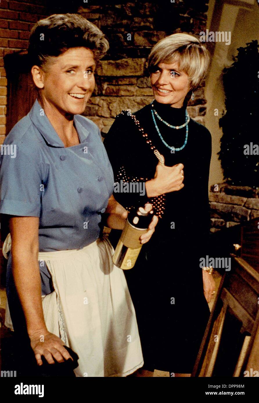 July 12, 2006 - FLORENCE HENDERSON WITH ANN B. DAVIS.THE BRADY BUNCH .SUPPLIED BY (Credit Image: © Globe Photos/ZUMAPRESS.com) Stock Photo