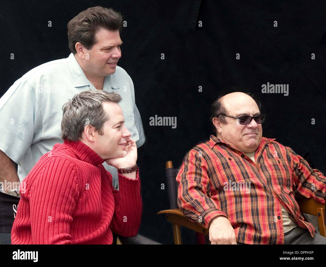 Oct. 30, 2006 - Director John Whitesell reviews a scene with stars Matthew Broderick and Danny DeVito on set of DECK THE HALLS..K51213ES.'' DECK THE HALLS ''.TV-FILM STILL. SUPPLIED BY    2006.(Credit Image: © Globe Photos/ZUMAPRESS.com) Stock Photo