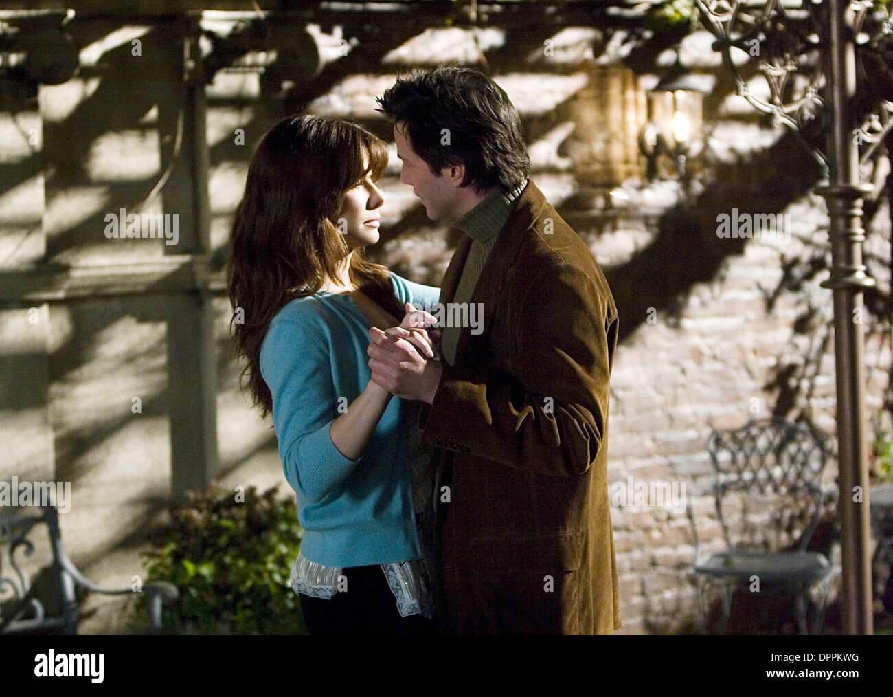 May 22, 2006 - SANDRA BULLOCK stars as Kate Forster and KEANU REEVES stars as Alex Wyler in Warner Bros. Pictures' and Village Roadshow Pictures' romantic drama ''The House.''. .K49221ES.TV-FILM