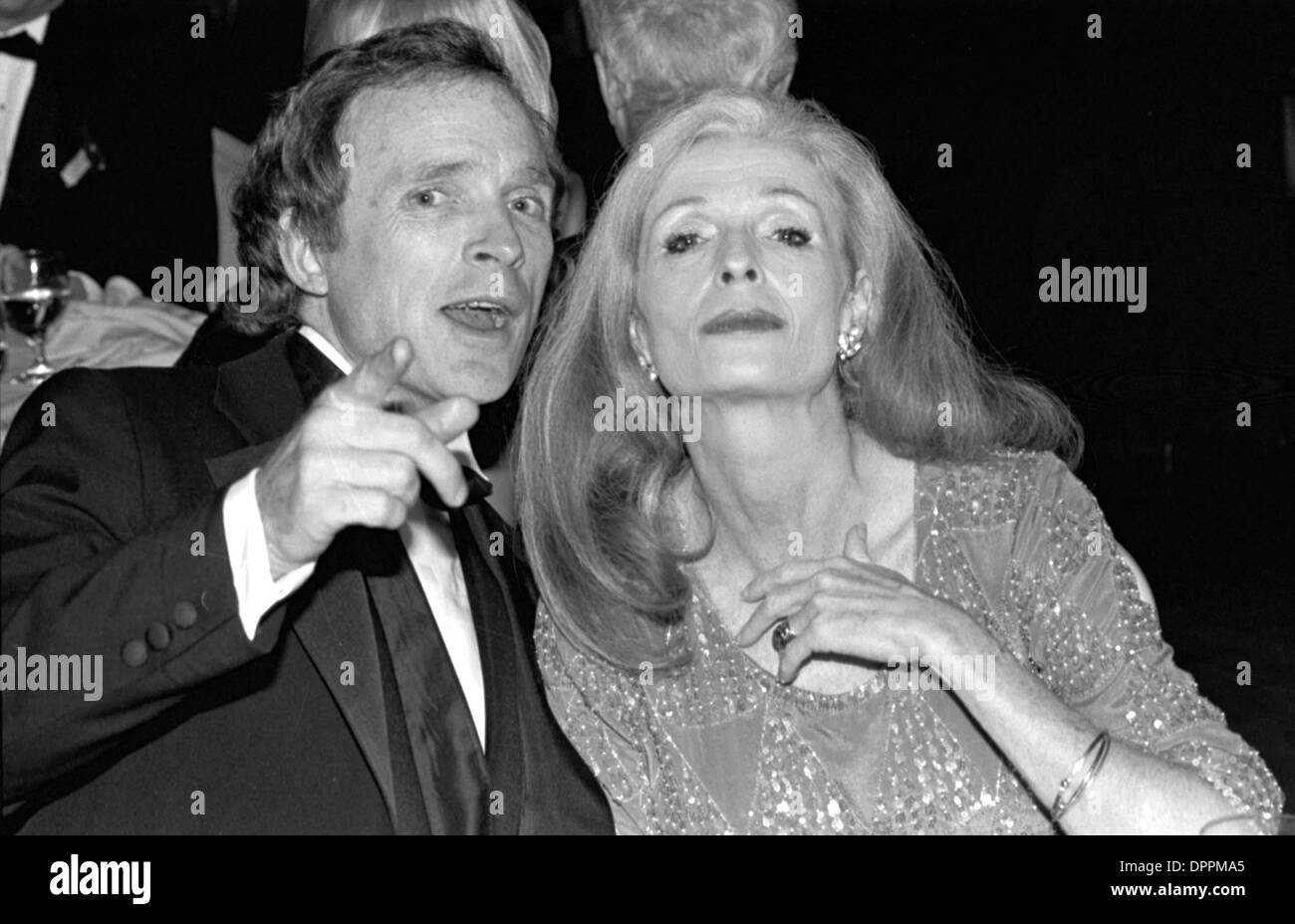 Carrie Nye Carrie Nye