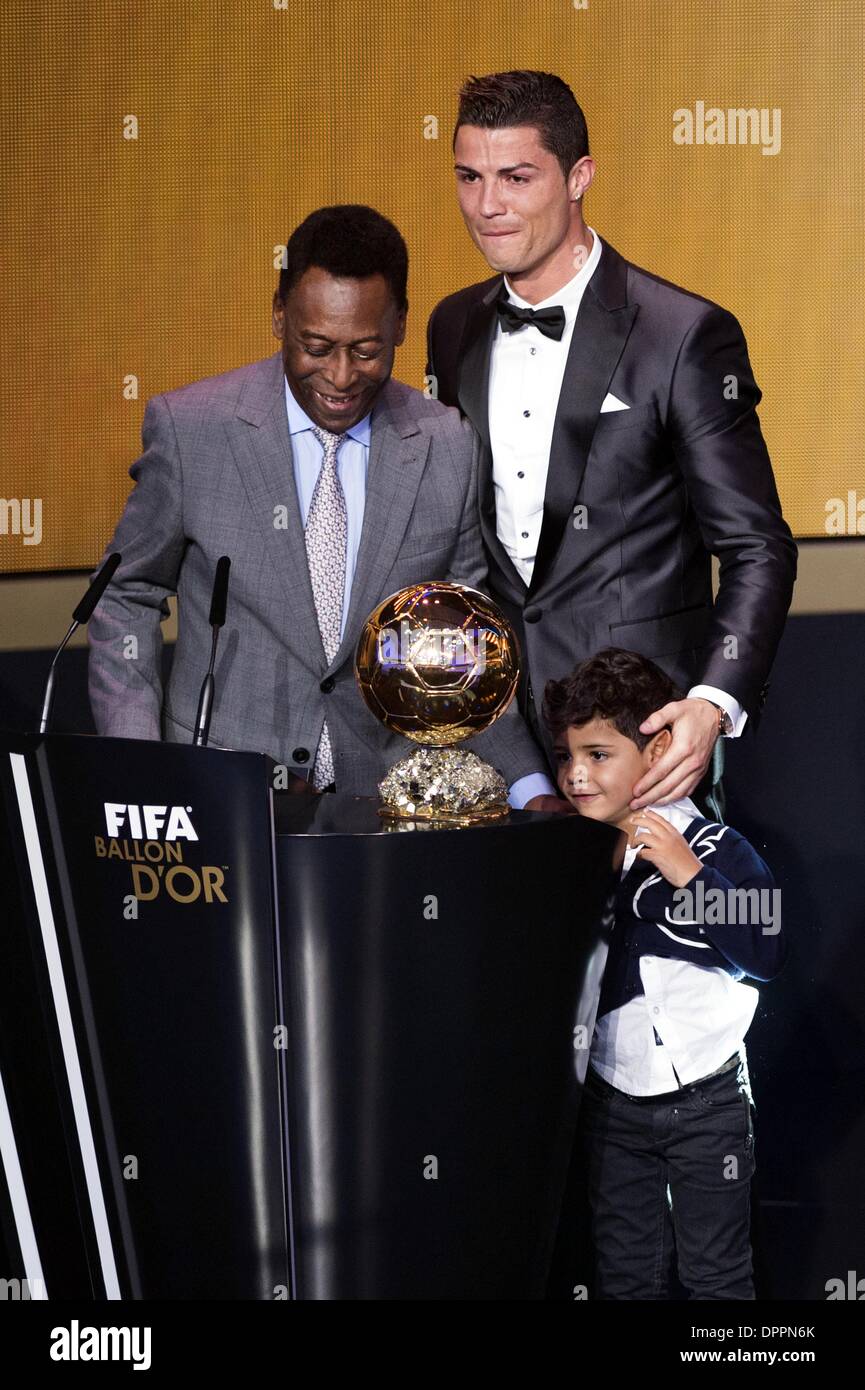 Zurich, Switzerland. 13th Jan, 2014. (L-R) Pele, Cristiano Ronaldo Football  / Soccer : FIFA World Player of the Year Cristiano Ronaldo makes a speech  with the FIFA Ballon d'Or trophy and his