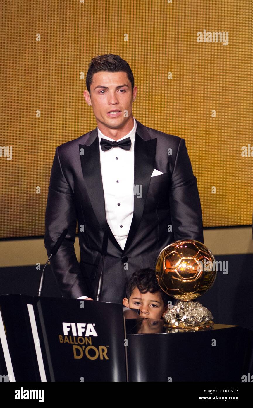 cristiano-ronaldo-ballon-d-or-2013-hi-res-stock-photography-and-images