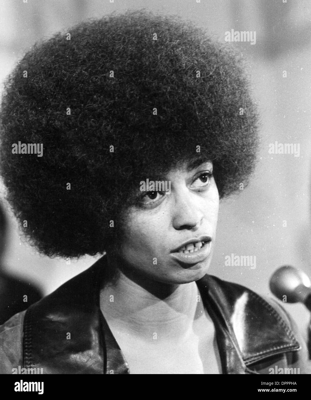 Feb. 23, 2006 - ANGELA DAVIS.   PHOTOS(Credit Image: © Globe Photos/ZUMAPRESS.com) Stock Photo