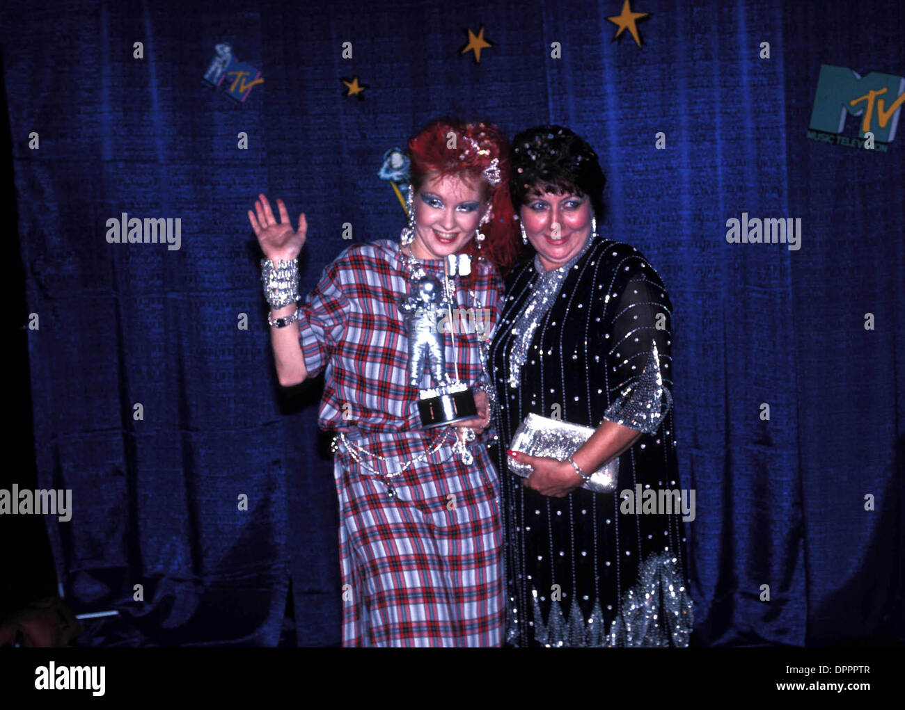 Mar. 21, 2006 C0875.CYNDI LAUPER WITH MOTHER. PHOTOS(Credit Image © Globe Photos/ZUMAPRESS