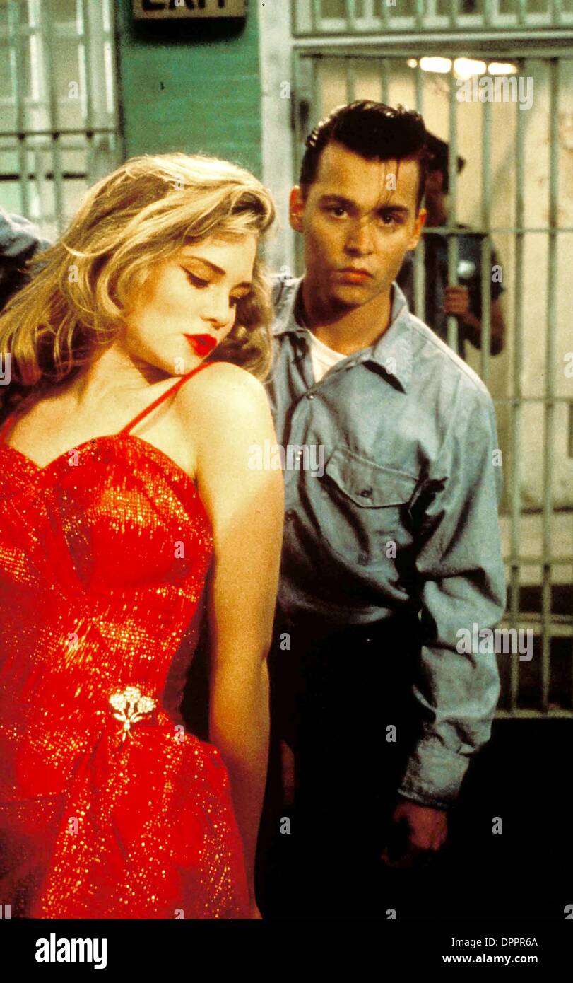 May 16, 2006 - A5929 .AMY LOCANE & JOHNNY DEPP .''CRY-BABY'', A FILM BY  JOHN WATERS. .SUPPLIED BY     TV/FILM STILL(Credit Image: © Globe Photos/ZUMAPRESS.com) Stock Photo