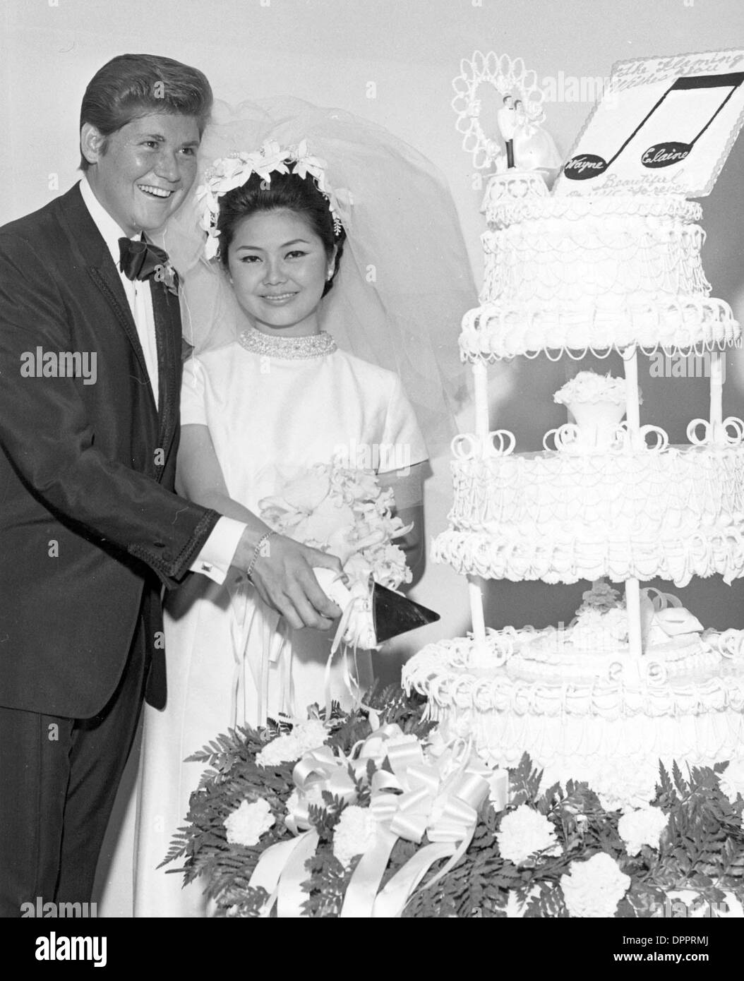 Aug. 10, 2006 - WAYNE NEWTON AND ELAINE OKAMURA.WEDDING IN LAS VEGAS 1968.SUPPLIED BY (Credit Image: © Globe Photos/ZUMAPRESS.com) Stock Photo