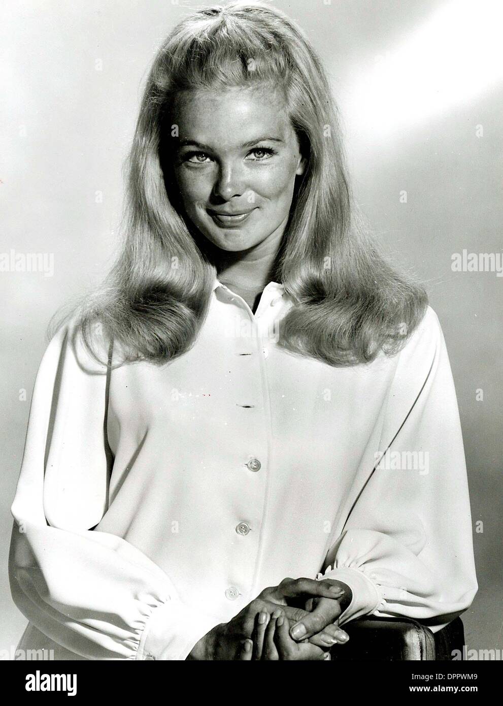 Linda evans hires stock photography and images Alamy