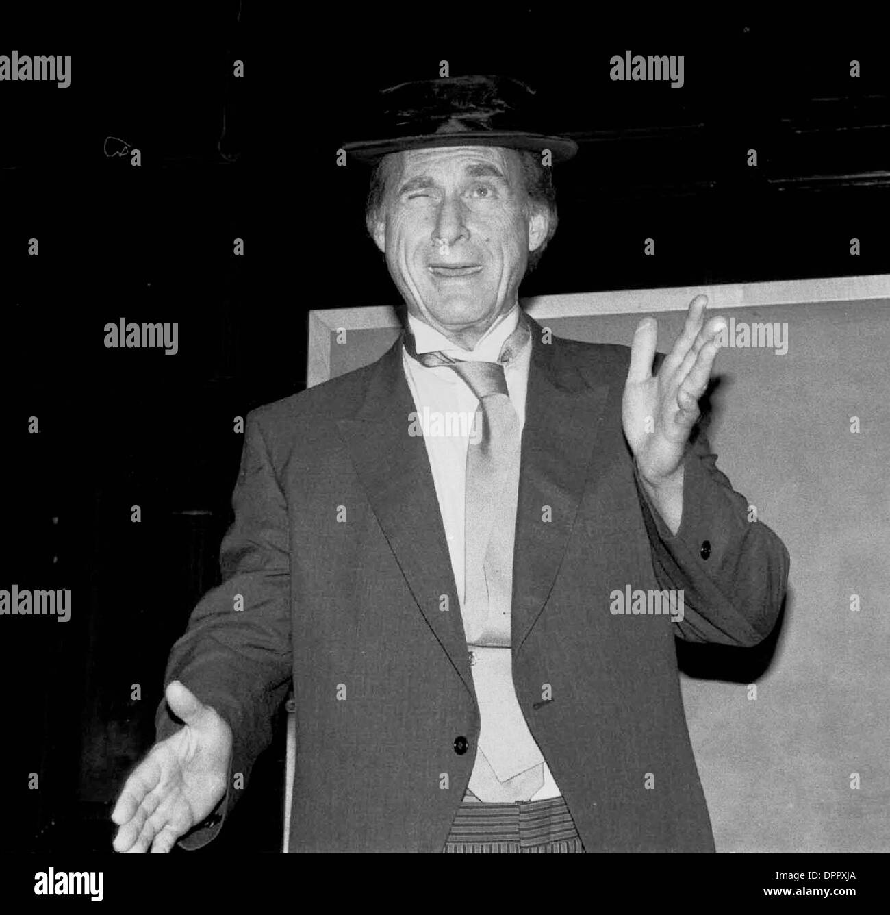 Aug. 15, 2006 - Sid caesar as the Professor at the Players Club in manhattan 1988  Bruce Cotler-(Credit Image: © Globe Photos/ZUMAPRESS.com) Stock Photo