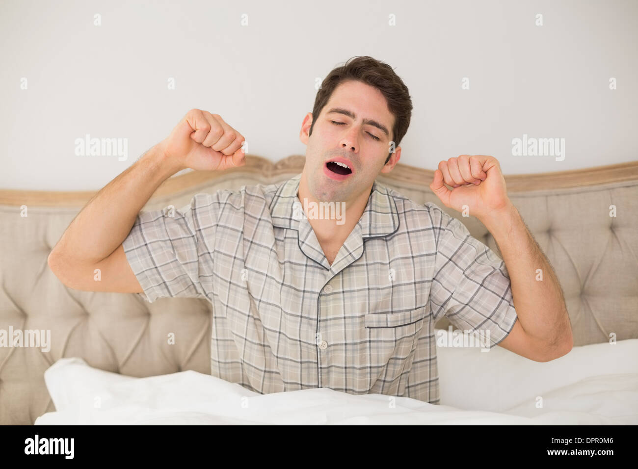 Man open arms closed eyes hi-res stock photography and images - Alamy