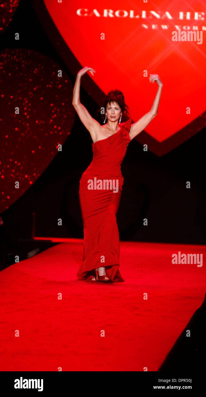 Feb 13, 2009 - New York, New York, USA - LYNDA CARTER in Carolina