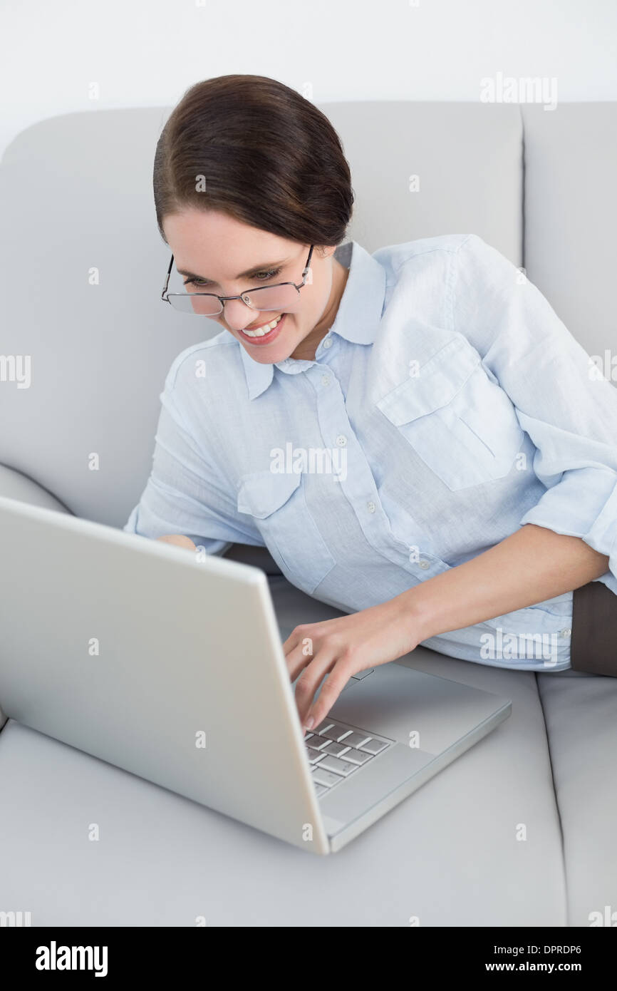 Smartly dressed woman hi-res stock photography and images - Alamy