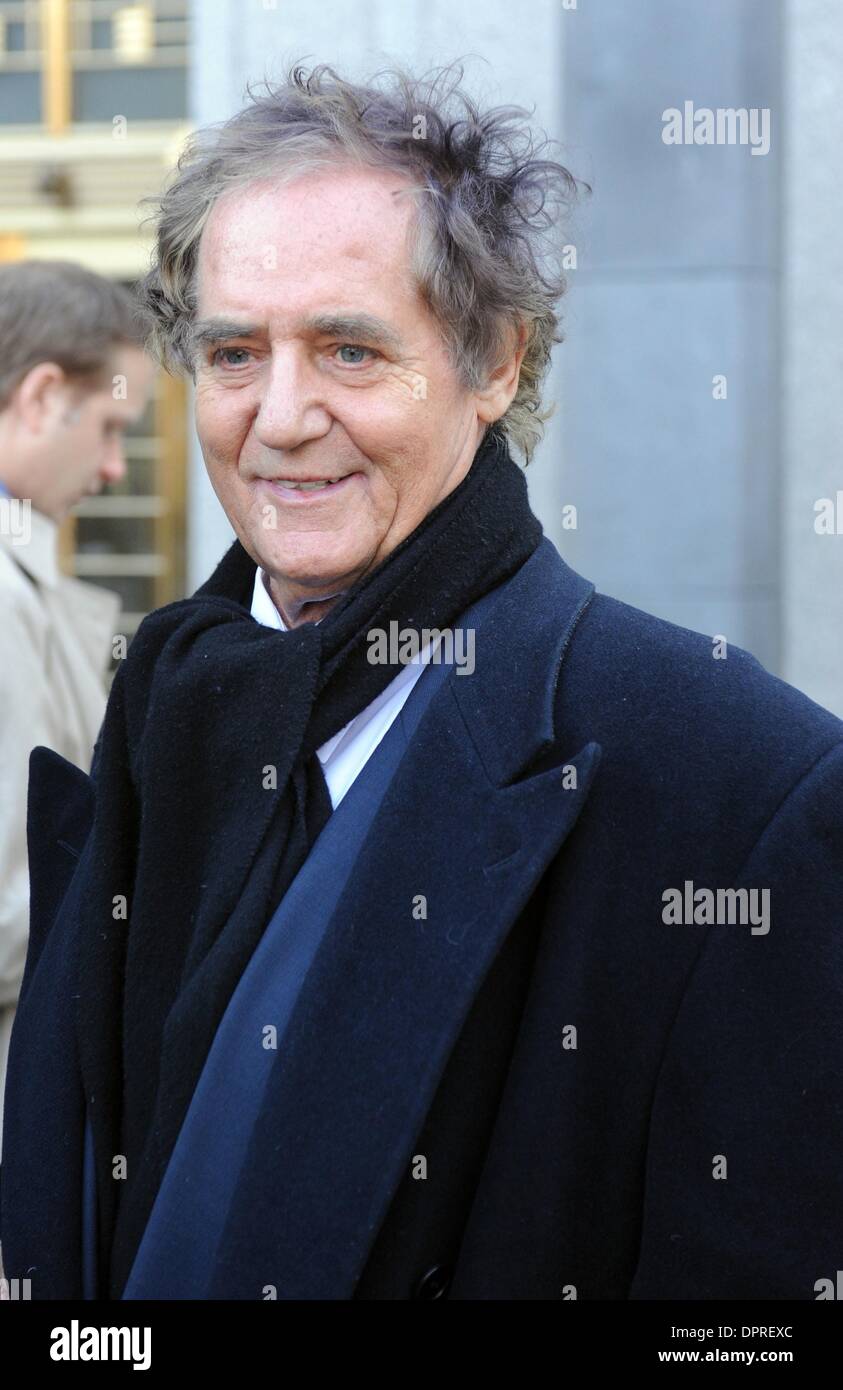 Jan 29, 2009 - Manhattan, New York, USA - Dr. NIELS LAUERSEN leaves Manhattan Federal Court following a hearing. Known as the 'Dyno Gyno', Dr. Lauersen was a fertility doctor to the stars, treated Celine Dion, Liv Ullmann and C.C. (Mrs. Geraldo) Rivera, and dated Denise Rich before losing his medica license when he was convicted of defrauding health-insurance providers.  (Credit Im Stock Photo