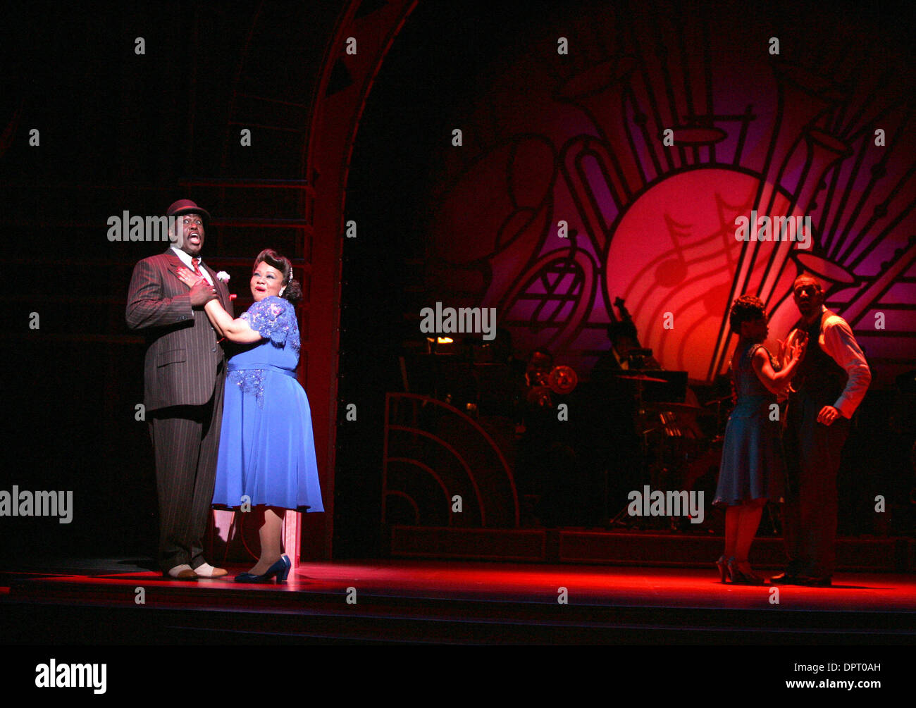 Apr 17, 2009 - Los Angeles, California, United States - Artists DOUG ESKEW and ARMELIA MCQUEEN perform on stage during a dress rehearsal for the musical show Ain't Misbeavin at the Ahmanson Theatre. (Credit Image: © Ringo Chiu/ZUMA Press) Stock Photo