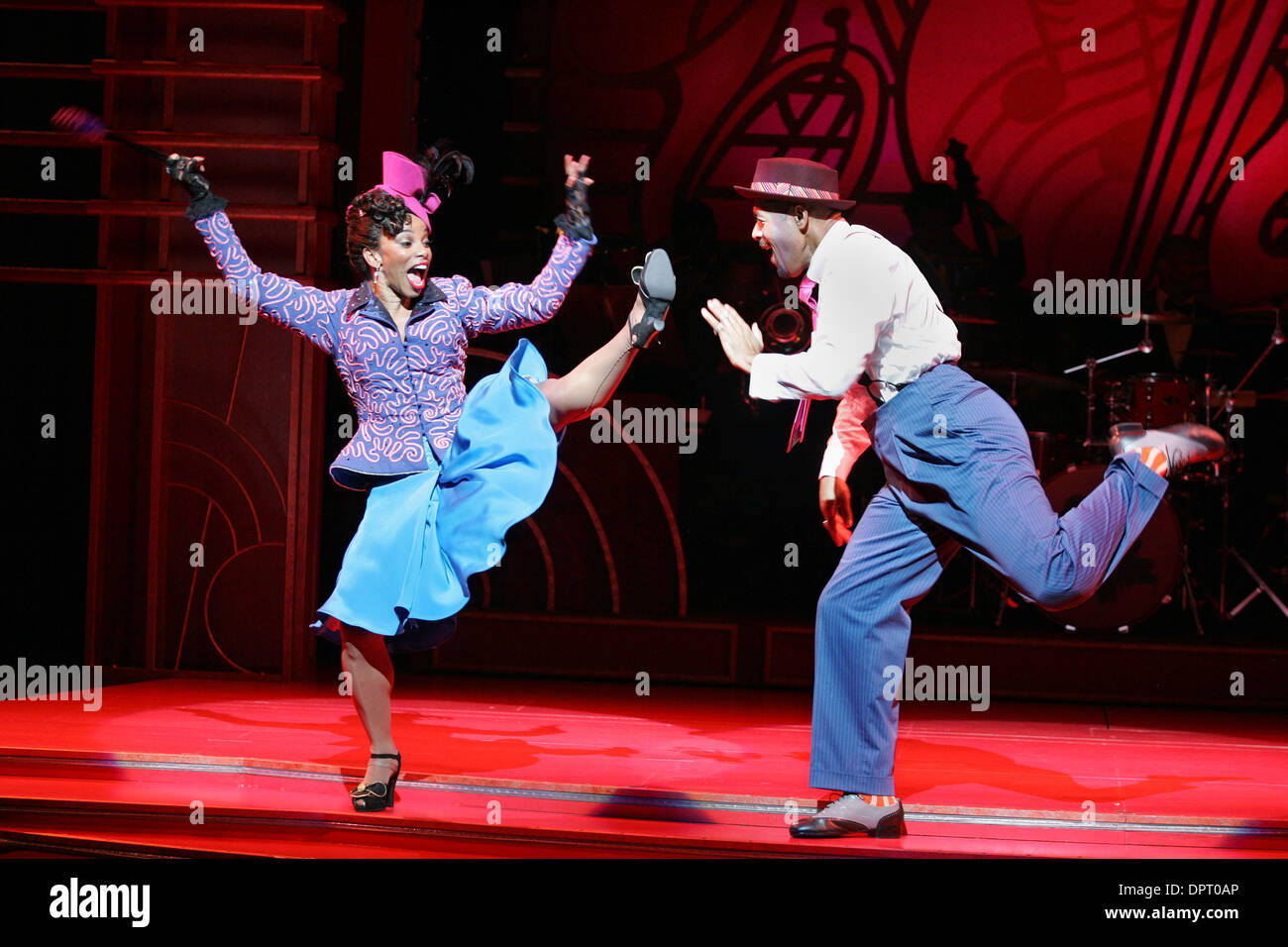 Apr 17, 2009 - Los Angeles, California, United States - (L to R) Artists DEBRA WALTON and EUGENE BARRY-HILL perform on stage during a dress rehearsal for the musical show 'Ain't Misbeavi' at the Ahmanson Theatre. (Credit Image: © Ringo Chiu/ZUMA Press) Stock Photo