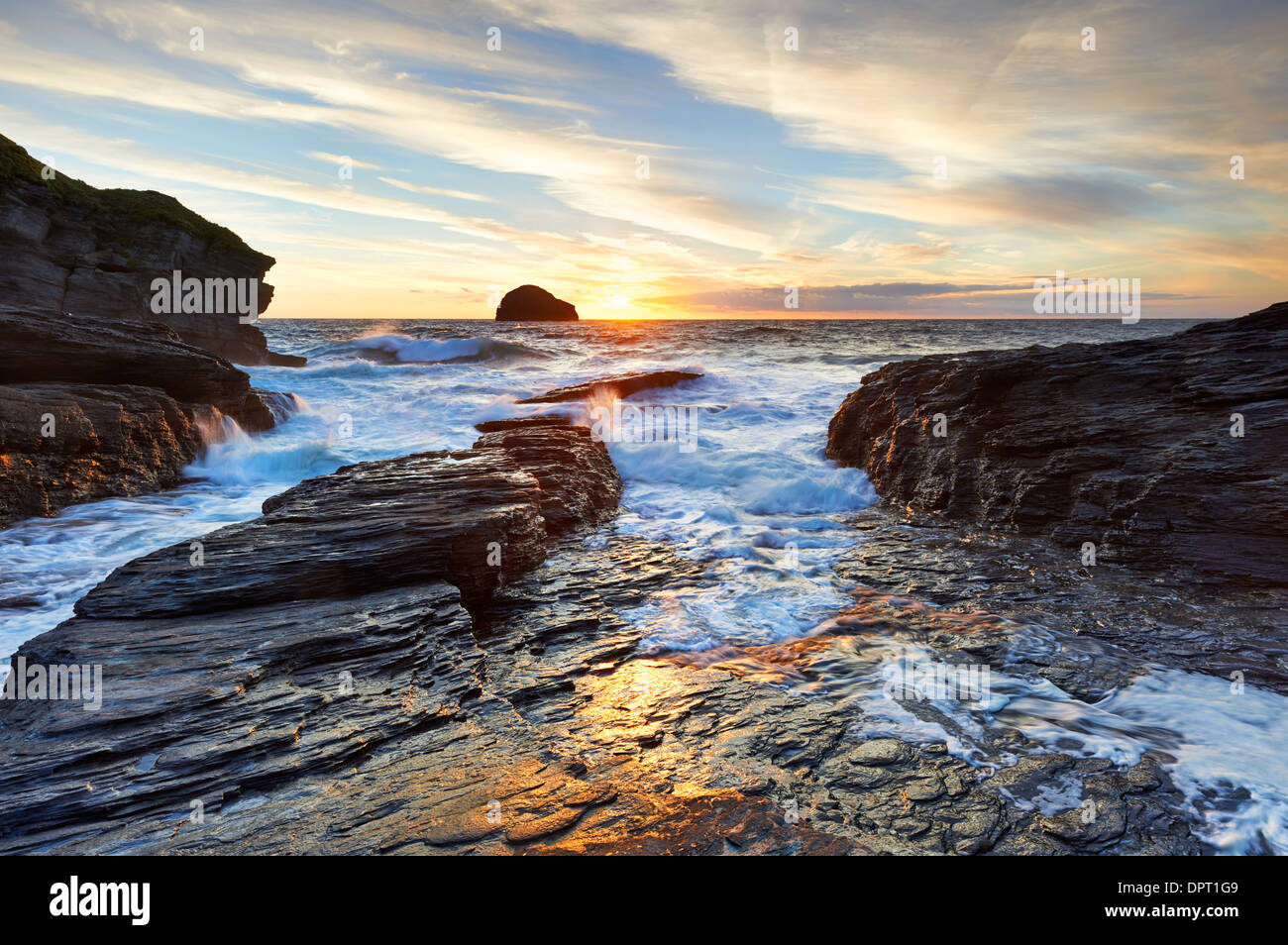 Evening light on the North Cornish Coast at Trebarwith Strand. Stock Photo